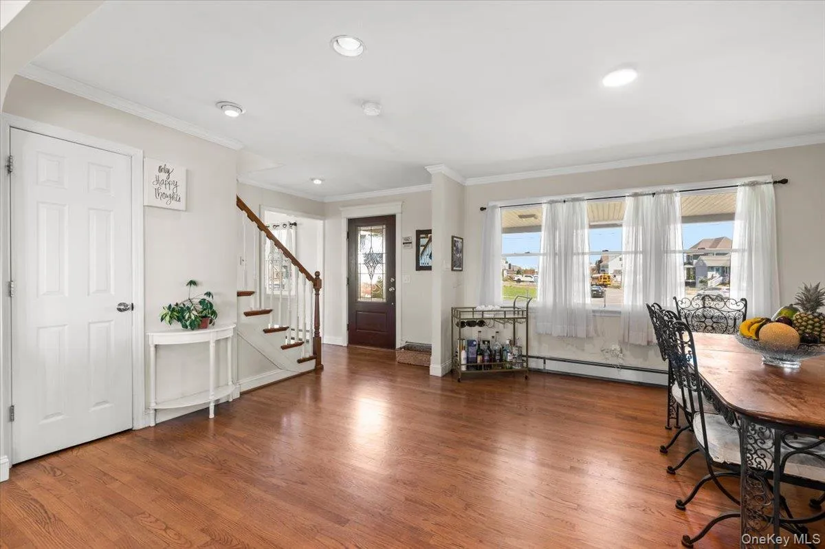 160 Sequams Lane, Islip, NY, 5 Bedrooms Bedrooms, 10 Rooms Rooms,3 BathroomsBathrooms,Residential,For Rent,Sequams,0,992605 160 Sequams Lane, Islip, NY, 5 Bedrooms Bedrooms, 10 Rooms Rooms,3 BathroomsBathrooms,Residential,For Rent,Sequams,0,992605