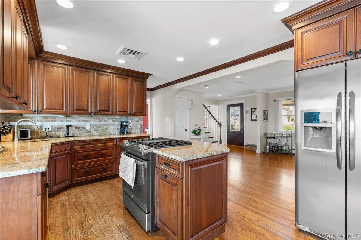 160 Sequams Lane, Islip, NY, 5 Bedrooms Bedrooms, 10 Rooms Rooms,3 BathroomsBathrooms,Residential,For Rent,Sequams,0,992605 160 Sequams Lane, Islip, NY, 5 Bedrooms Bedrooms, 10 Rooms Rooms,3 BathroomsBathrooms,Residential,For Rent,Sequams,0,992605