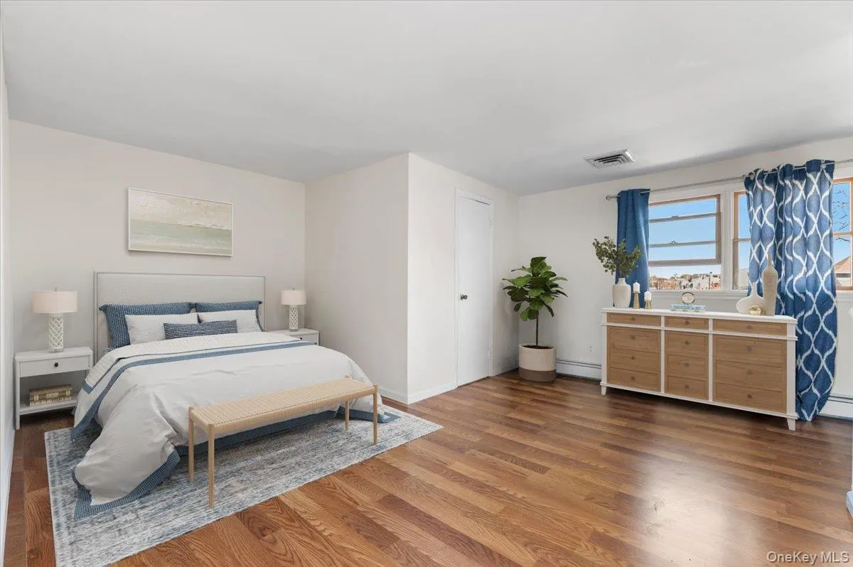 160 Sequams Lane, Islip, NY, 5 Bedrooms Bedrooms, 10 Rooms Rooms,3 BathroomsBathrooms,Residential,For Rent,Sequams,0,992605 160 Sequams Lane, Islip, NY, 5 Bedrooms Bedrooms, 10 Rooms Rooms,3 BathroomsBathrooms,Residential,For Rent,Sequams,0,992605