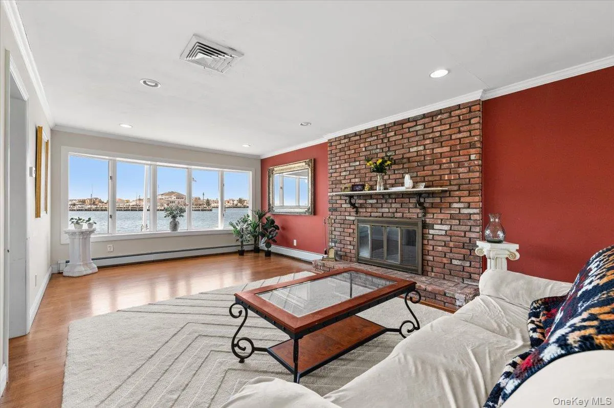 160 Sequams Lane, Islip, NY, 5 Bedrooms Bedrooms, 10 Rooms Rooms,3 BathroomsBathrooms,Residential,For Rent,Sequams,0,992605 160 Sequams Lane, Islip, NY, 5 Bedrooms Bedrooms, 10 Rooms Rooms,3 BathroomsBathrooms,Residential,For Rent,Sequams,0,992605
