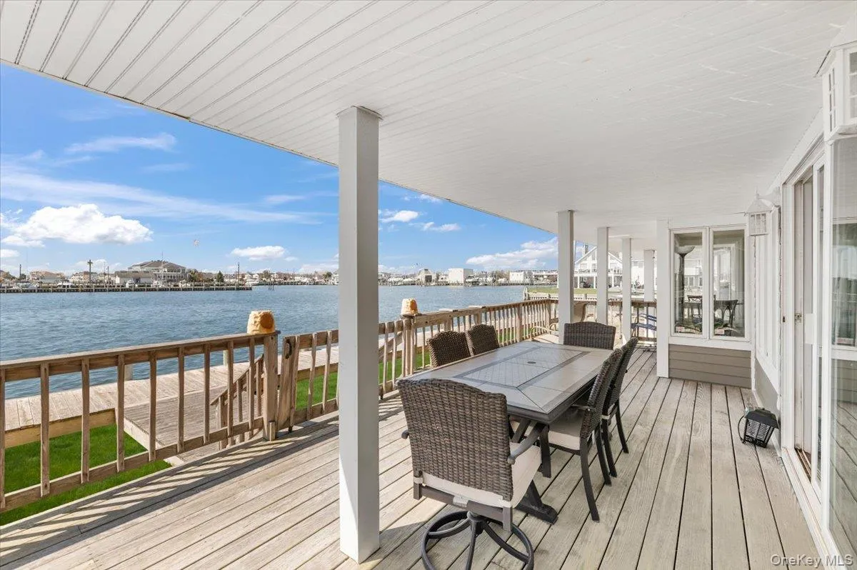 160 Sequams Lane, Islip, NY, 5 Bedrooms Bedrooms, 10 Rooms Rooms,3 BathroomsBathrooms,Residential,For Rent,Sequams,0,992605 160 Sequams Lane, Islip, NY, 5 Bedrooms Bedrooms, 10 Rooms Rooms,3 BathroomsBathrooms,Residential,For Rent,Sequams,0,992605