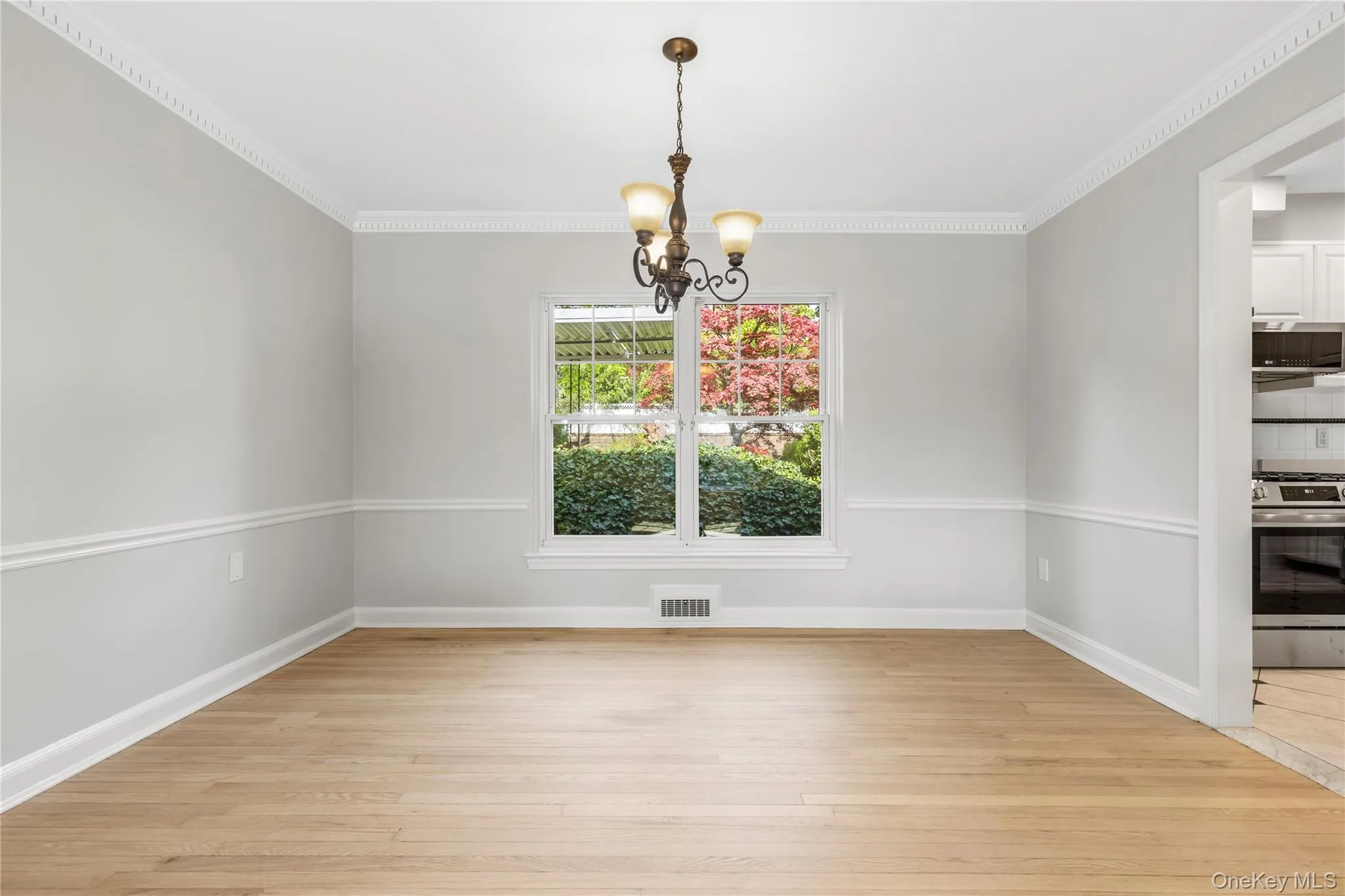 21 Keogh Lane, New Rochelle, NY, 3 Bedrooms Bedrooms, 7 Rooms Rooms,2 BathroomsBathrooms,Residential,For Rent,Keogh,0,992613 21 Keogh Lane, New Rochelle, NY, 3 Bedrooms Bedrooms, 7 Rooms Rooms,2 BathroomsBathrooms,Residential,For Rent,Keogh,0,992613