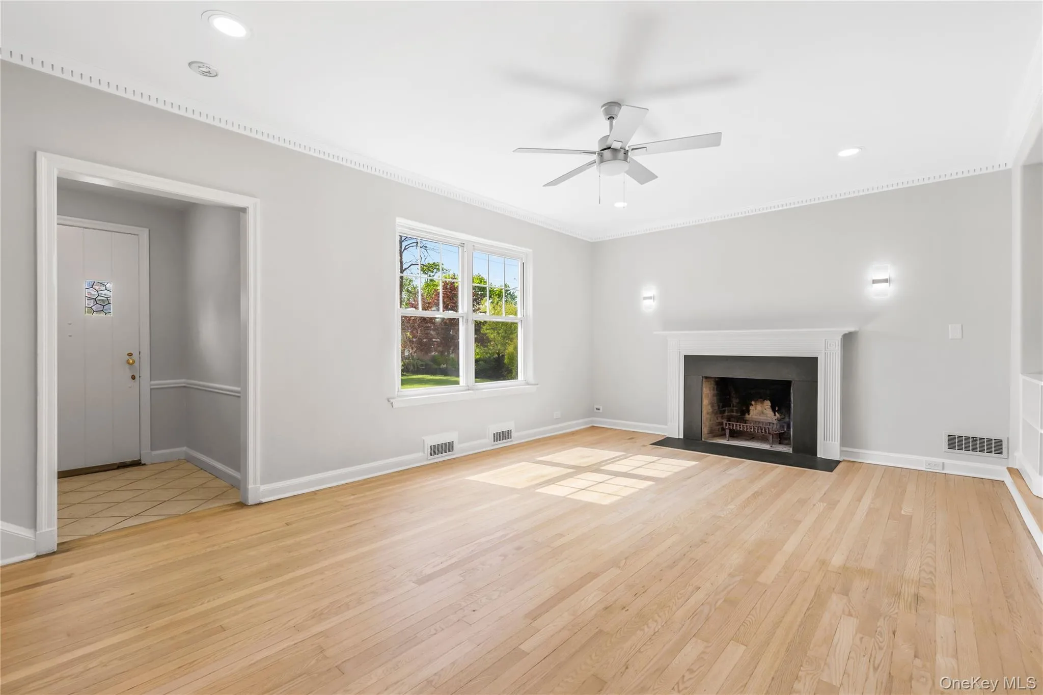 21 Keogh Lane, New Rochelle, NY, 3 Bedrooms Bedrooms, 7 Rooms Rooms,2 BathroomsBathrooms,Residential,For Rent,Keogh,0,992613 21 Keogh Lane, New Rochelle, NY, 3 Bedrooms Bedrooms, 7 Rooms Rooms,2 BathroomsBathrooms,Residential,For Rent,Keogh,0,992613