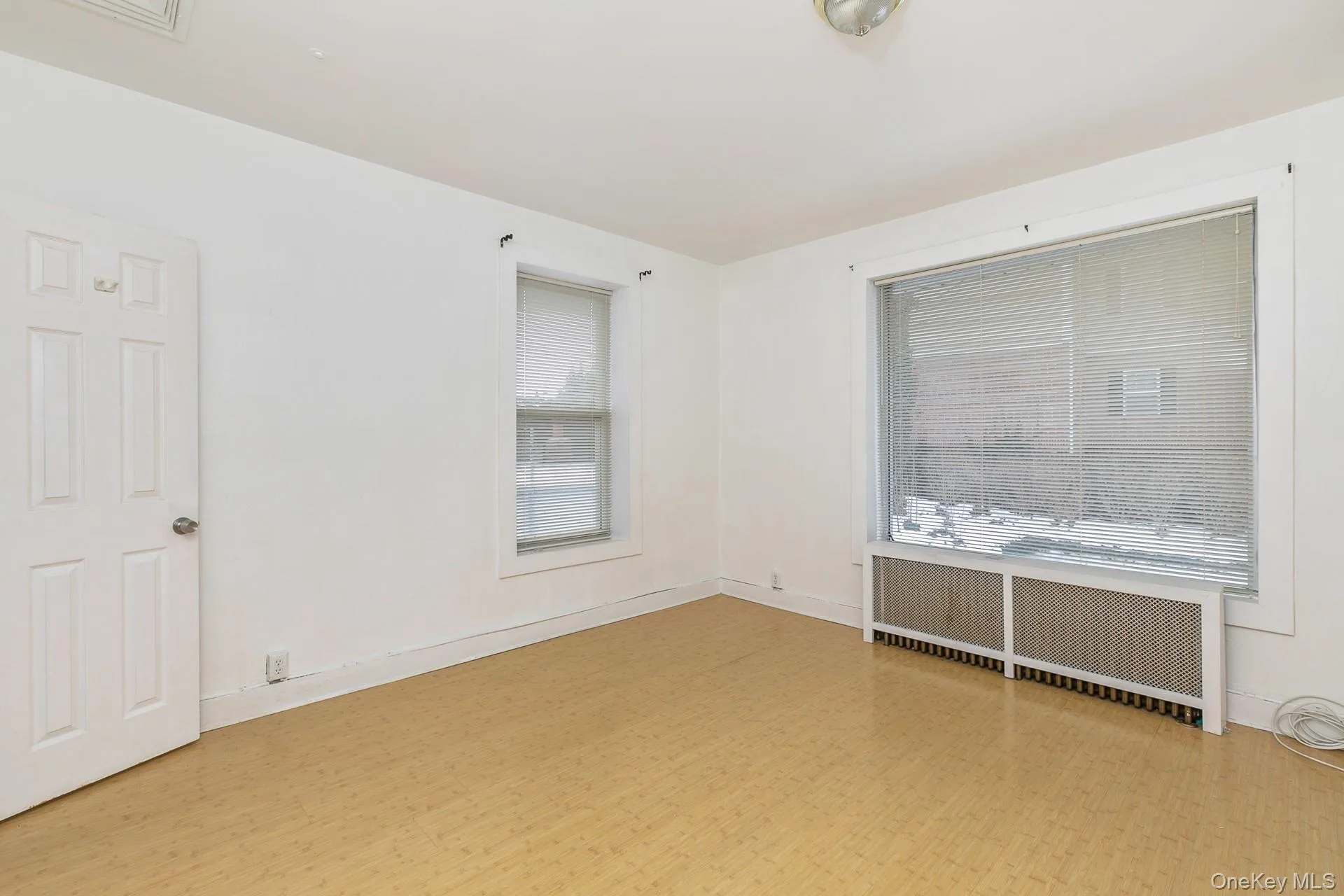 1500 Main Street, Brookhaven, NY, 2 Bedrooms Bedrooms, 5 Rooms Rooms,2 BathroomsBathrooms,Residential Lease,For Rent,Main,0,992619 1500 Main Street, Brookhaven, NY, 2 Bedrooms Bedrooms, 5 Rooms Rooms,2 BathroomsBathrooms,Residential Lease,For Rent,Main,0,992619