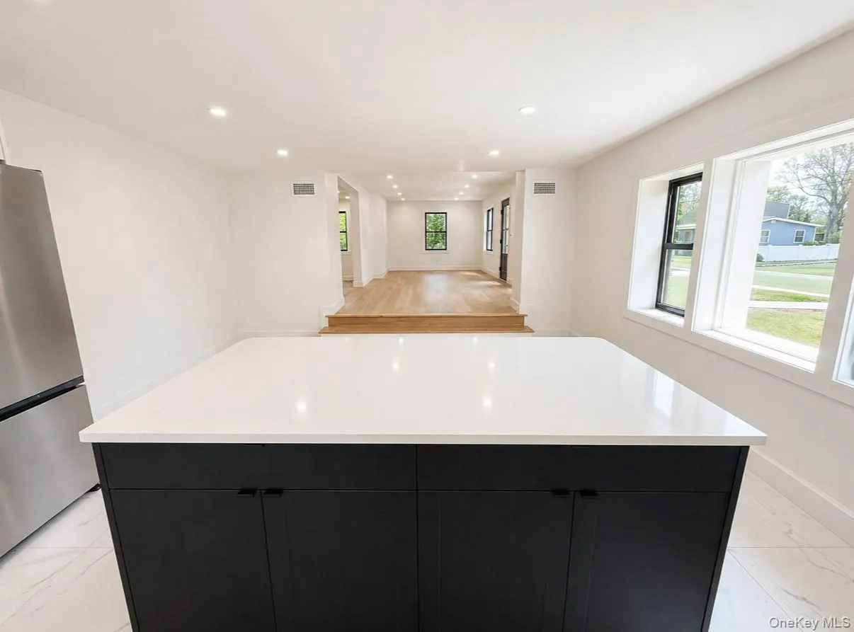 39 Pinetop Drive, Brookhaven, NY, 4 Bedrooms Bedrooms, 8 Rooms Rooms,3 BathroomsBathrooms,Residential,For Rent,Pinetop,0,992628 39 Pinetop Drive, Brookhaven, NY, 4 Bedrooms Bedrooms, 8 Rooms Rooms,3 BathroomsBathrooms,Residential,For Rent,Pinetop,0,992628