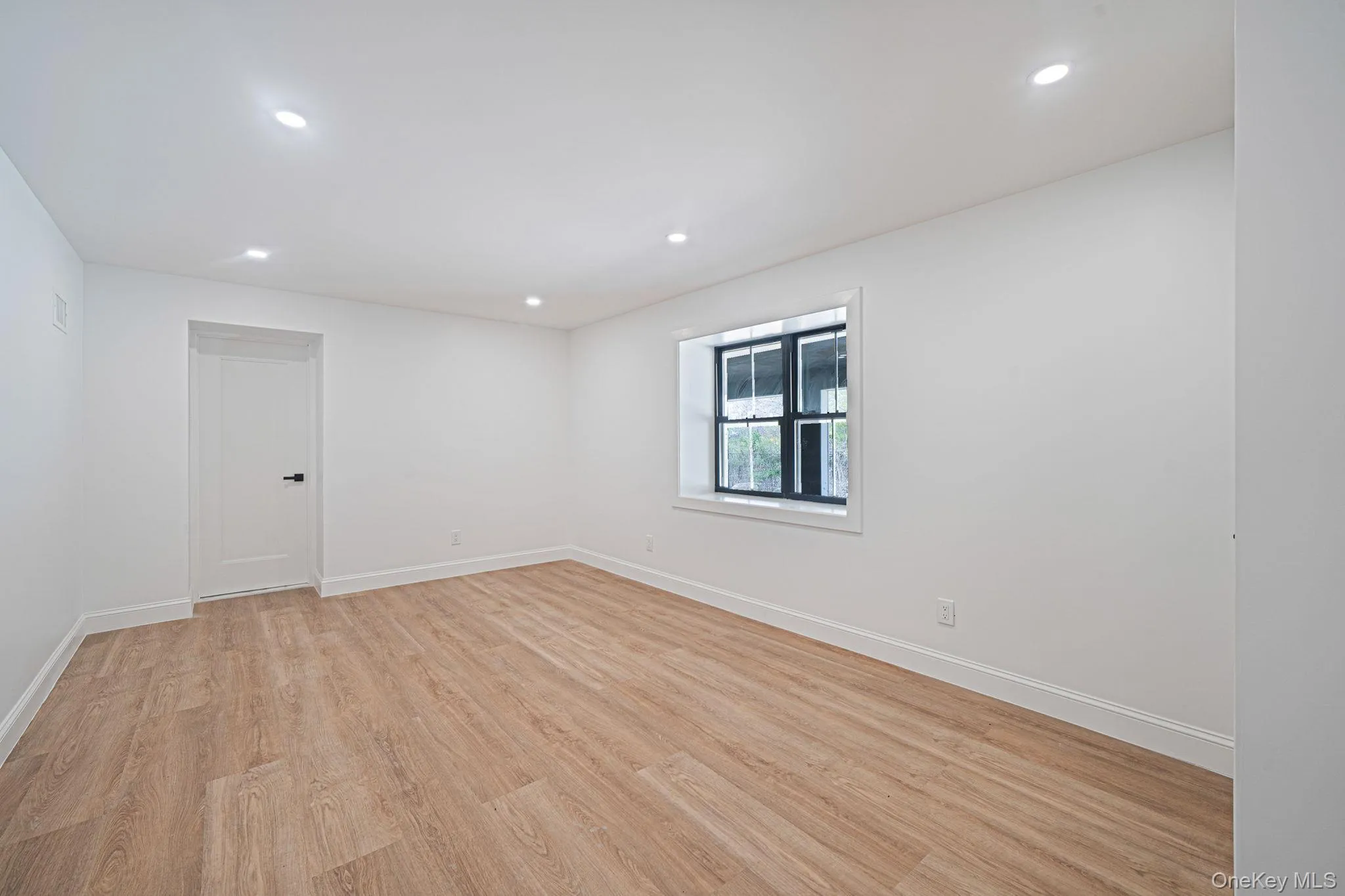 39 Pinetop Drive, Brookhaven, NY, 4 Bedrooms Bedrooms, 8 Rooms Rooms,3 BathroomsBathrooms,Residential,For Rent,Pinetop,0,992628 39 Pinetop Drive, Brookhaven, NY, 4 Bedrooms Bedrooms, 8 Rooms Rooms,3 BathroomsBathrooms,Residential,For Rent,Pinetop,0,992628