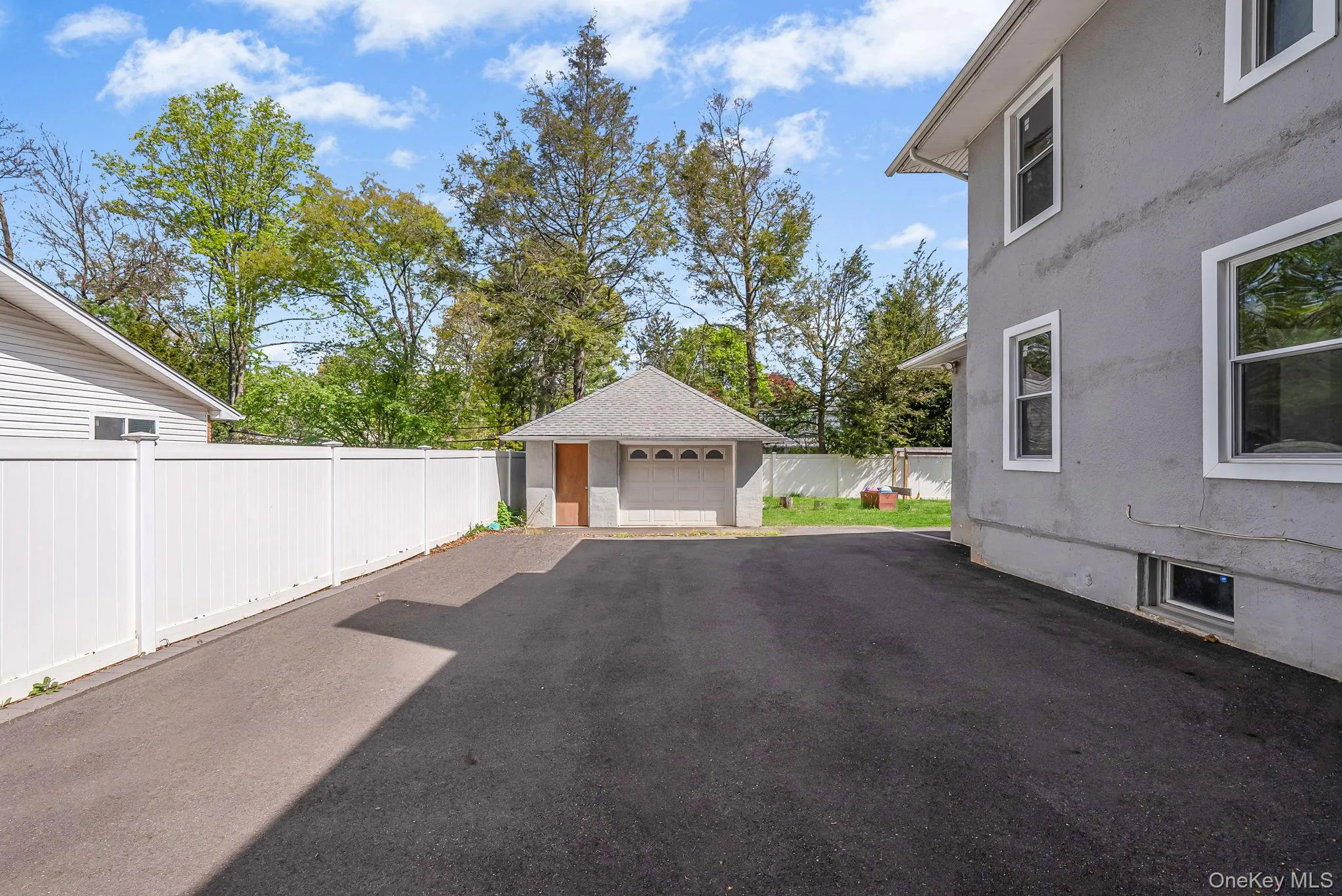 537 Livingston Street, Hempstead, NY, 4 Bedrooms Bedrooms, 11 Rooms Rooms,2 BathroomsBathrooms,Residential,For Rent,Livingston,0,992643 537 Livingston Street, Hempstead, NY, 4 Bedrooms Bedrooms, 11 Rooms Rooms,2 BathroomsBathrooms,Residential,For Rent,Livingston,0,992643