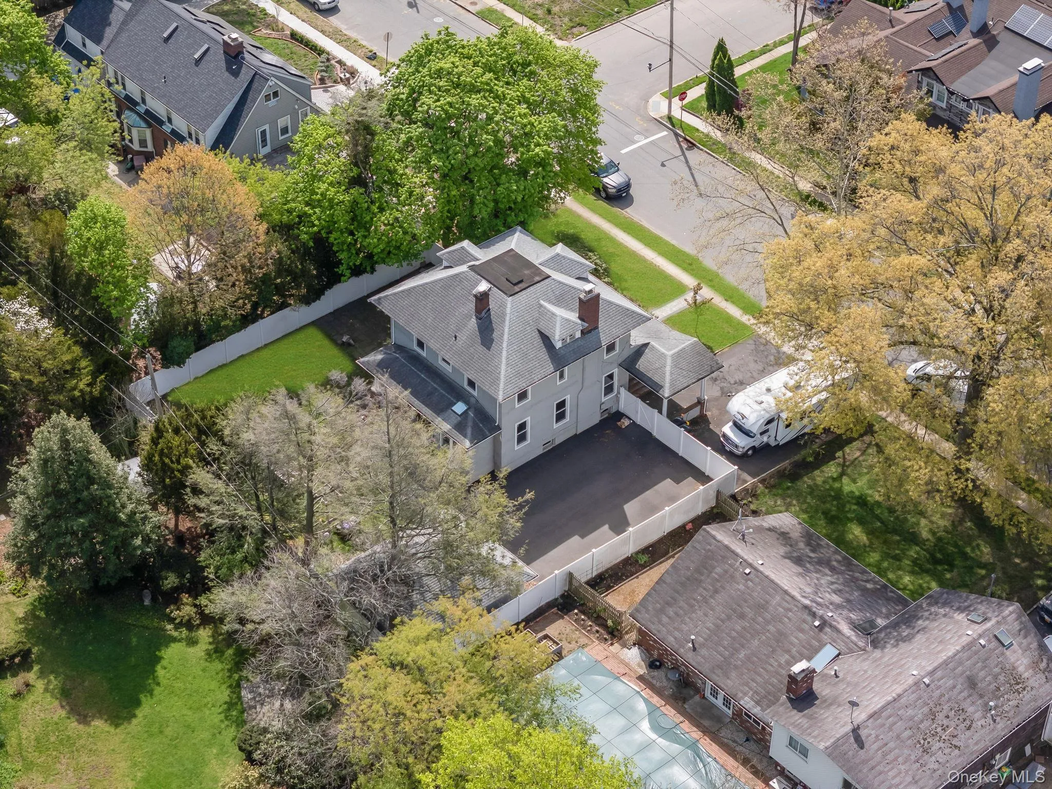 537 Livingston Street, Hempstead, NY, 4 Bedrooms Bedrooms, 11 Rooms Rooms,2 BathroomsBathrooms,Residential,For Rent,Livingston,0,992643 537 Livingston Street, Hempstead, NY, 4 Bedrooms Bedrooms, 11 Rooms Rooms,2 BathroomsBathrooms,Residential,For Rent,Livingston,0,992643