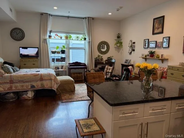 40 Division Street, Oyster Bay, NY, 1 Room Rooms,1 BathroomBathrooms,Residential Lease,For Rent,Division,0,992646 40 Division Street, Oyster Bay, NY, 1 Room Rooms,1 BathroomBathrooms,Residential Lease,For Rent,Division,0,992646