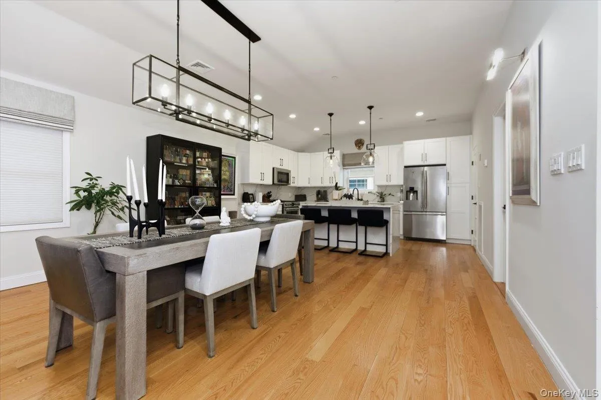97 Wisconsin Street, Long Beach, NY, 3 Bedrooms Bedrooms, 9 Rooms Rooms,2 BathroomsBathrooms,Residential Lease,For Rent,Wisconsin,0,992659 97 Wisconsin Street, Long Beach, NY, 3 Bedrooms Bedrooms, 9 Rooms Rooms,2 BathroomsBathrooms,Residential Lease,For Rent,Wisconsin,0,992659