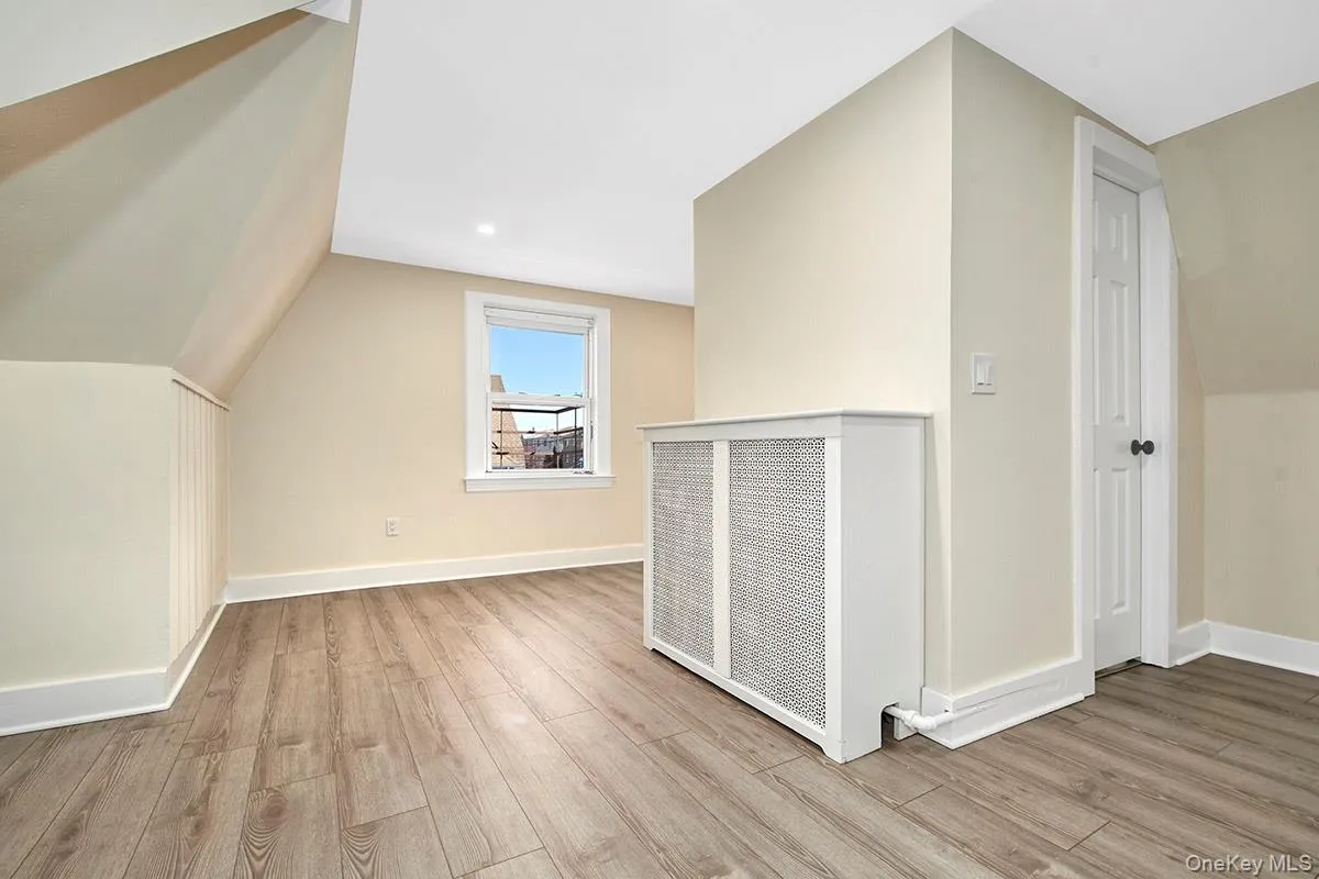 403 Palisade Avenue, Yonkers, NY, 2 Rooms Rooms,1 BathroomBathrooms,Residential Lease,For Rent,Palisade,0,992667 403 Palisade Avenue, Yonkers, NY, 2 Rooms Rooms,1 BathroomBathrooms,Residential Lease,For Rent,Palisade,0,992667