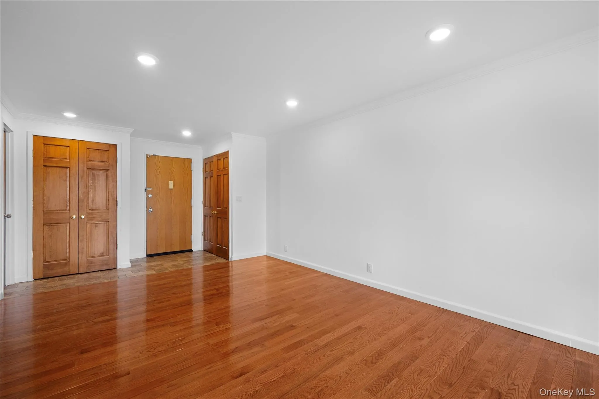 141 Great Neck Road, North Hempstead, NY, 2 Bedrooms Bedrooms, 5 Rooms Rooms,1 BathroomBathrooms,Residential Lease,For Rent,Great Neck,0,992670 141 Great Neck Road, North Hempstead, NY, 2 Bedrooms Bedrooms, 5 Rooms Rooms,1 BathroomBathrooms,Residential Lease,For Rent,Great Neck,0,992670