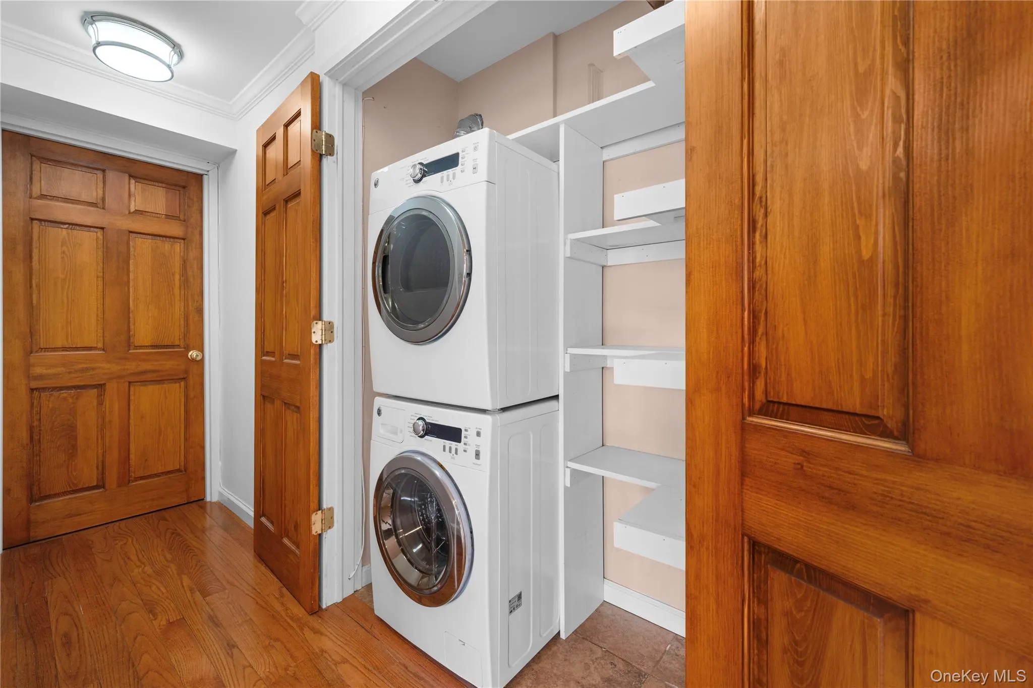 141 Great Neck Road, North Hempstead, NY, 2 Bedrooms Bedrooms, 5 Rooms Rooms,1 BathroomBathrooms,Residential Lease,For Rent,Great Neck,0,992670 141 Great Neck Road, North Hempstead, NY, 2 Bedrooms Bedrooms, 5 Rooms Rooms,1 BathroomBathrooms,Residential Lease,For Rent,Great Neck,0,992670