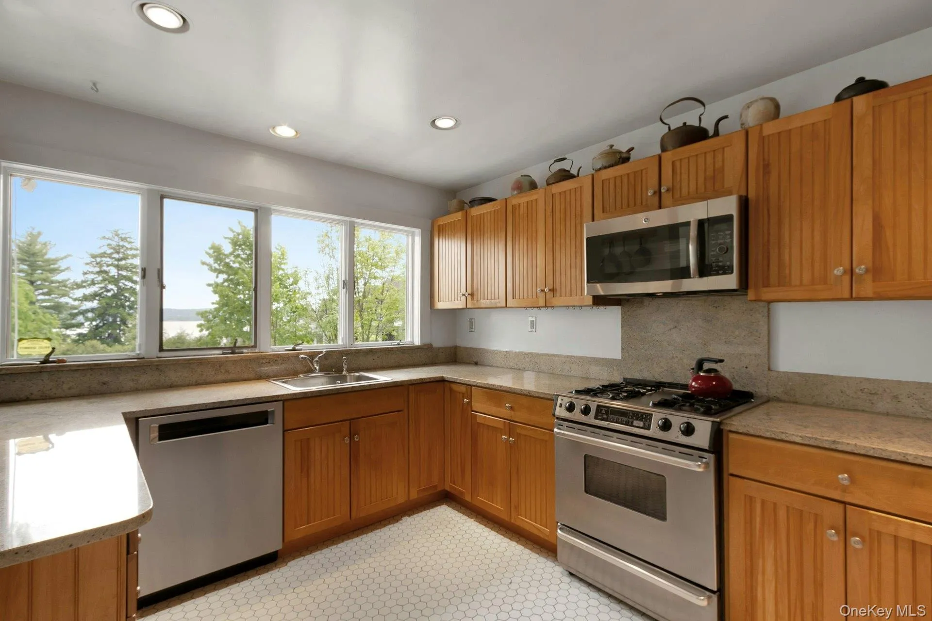 32 Laveta Place, Orangetown, NY, 4 Bedrooms Bedrooms, 9 Rooms Rooms,4 BathroomsBathrooms,Residential,For Rent,Laveta,0,992676 32 Laveta Place, Orangetown, NY, 4 Bedrooms Bedrooms, 9 Rooms Rooms,4 BathroomsBathrooms,Residential,For Rent,Laveta,0,992676