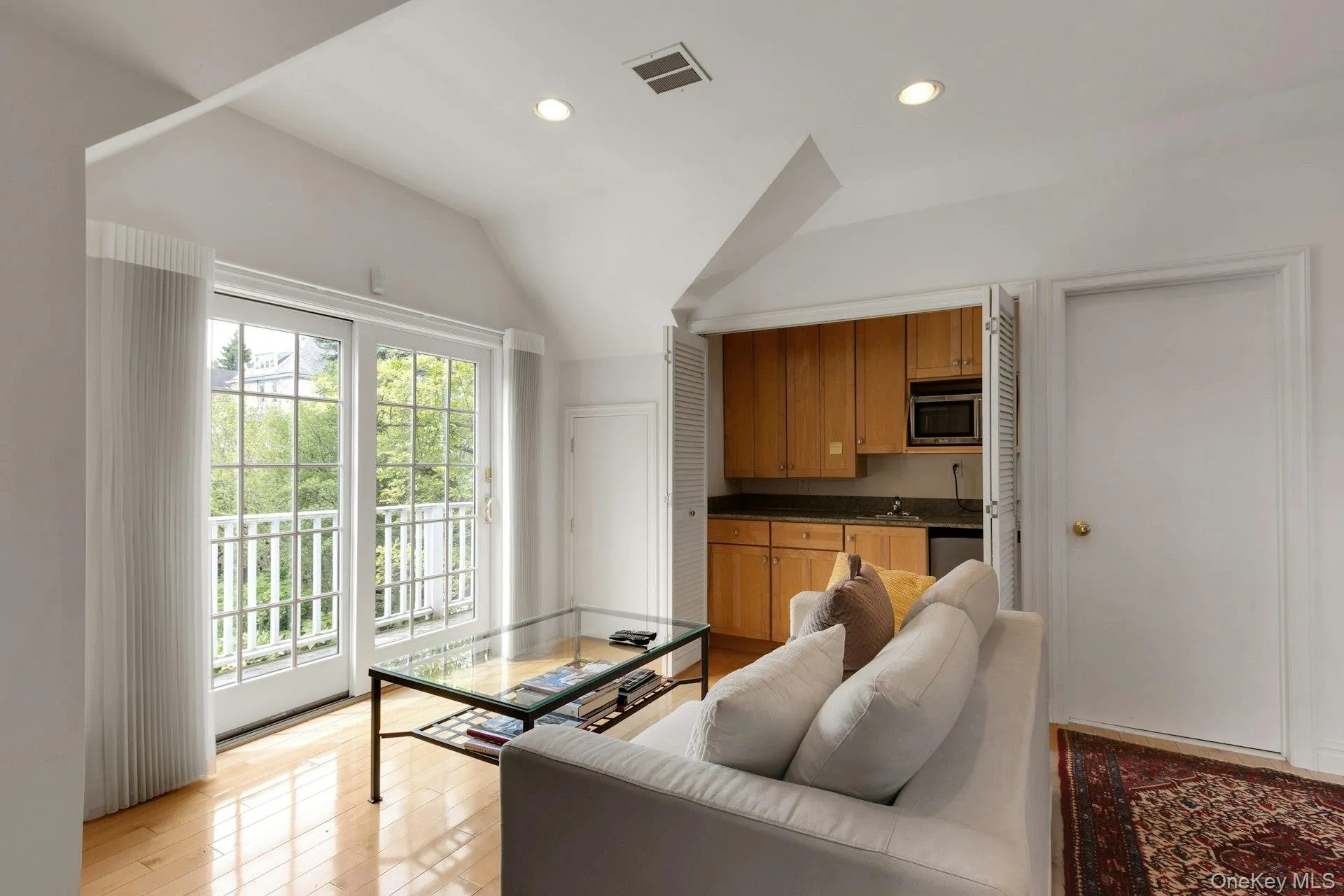 32 Laveta Place, Orangetown, NY, 4 Bedrooms Bedrooms, 9 Rooms Rooms,4 BathroomsBathrooms,Residential,For Rent,Laveta,0,992676 32 Laveta Place, Orangetown, NY, 4 Bedrooms Bedrooms, 9 Rooms Rooms,4 BathroomsBathrooms,Residential,For Rent,Laveta,0,992676