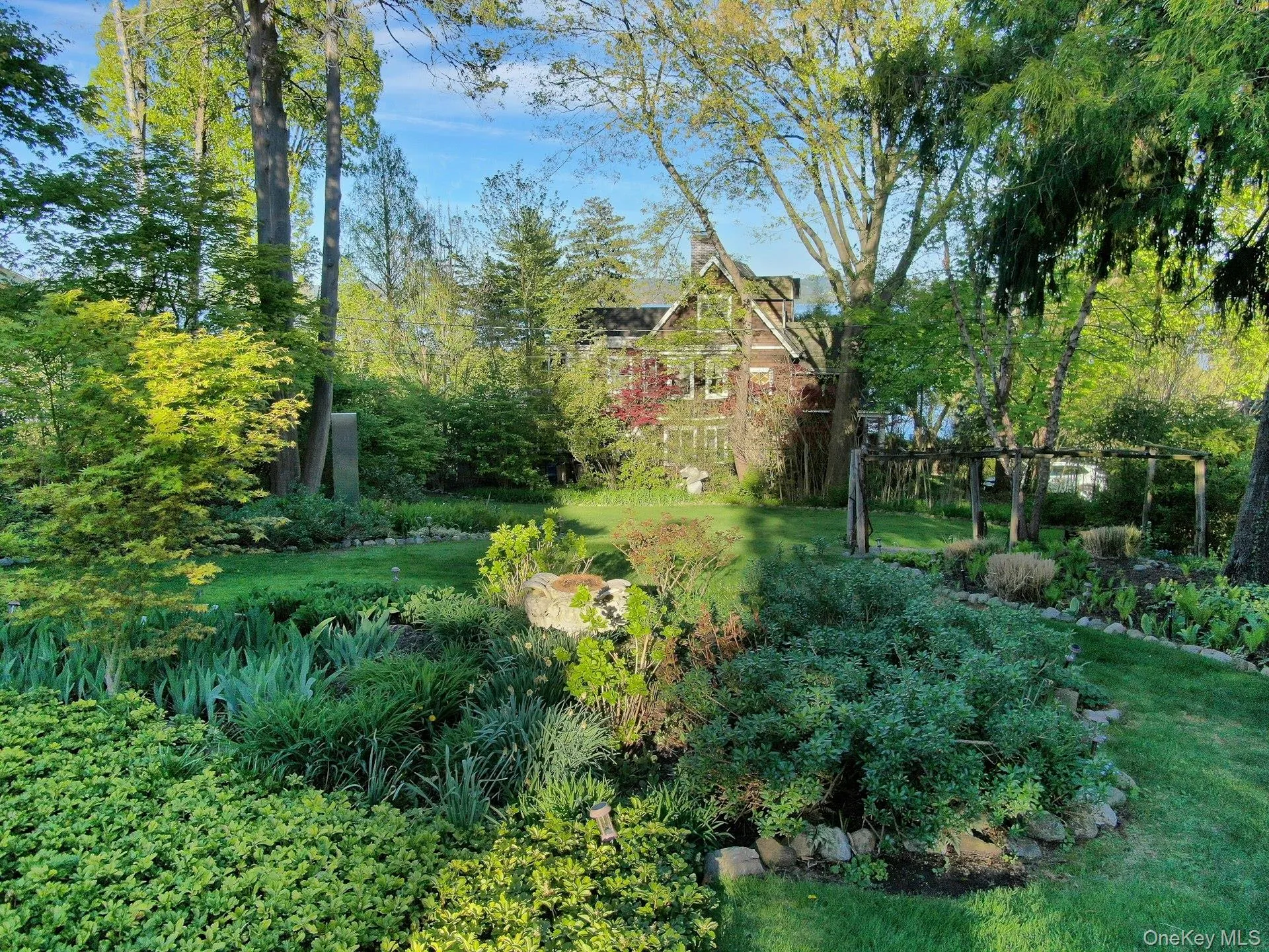 32 Laveta Place, Orangetown, NY, 4 Bedrooms Bedrooms, 9 Rooms Rooms,4 BathroomsBathrooms,Residential,For Rent,Laveta,0,992676 32 Laveta Place, Orangetown, NY, 4 Bedrooms Bedrooms, 9 Rooms Rooms,4 BathroomsBathrooms,Residential,For Rent,Laveta,0,992676
