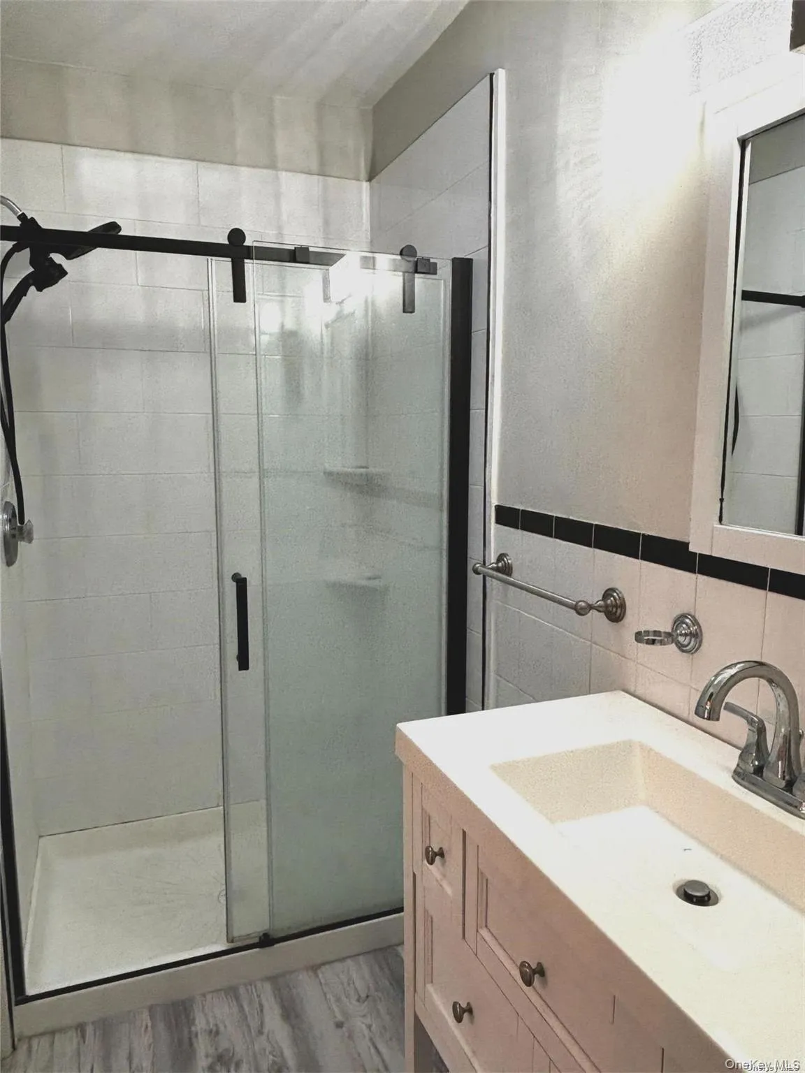 bathroom bathroom
