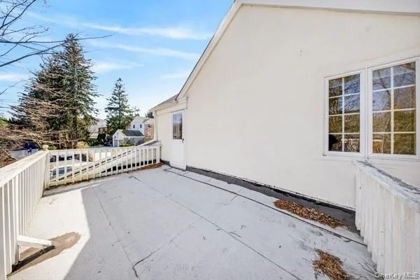 167 Old Mill Road, North Hempstead, NY, 3 Bedrooms Bedrooms, 6 Rooms Rooms,2 BathroomsBathrooms,Residential,For Rent,Old Mill,0,992685 167 Old Mill Road, North Hempstead, NY, 3 Bedrooms Bedrooms, 6 Rooms Rooms,2 BathroomsBathrooms,Residential,For Rent,Old Mill,0,992685