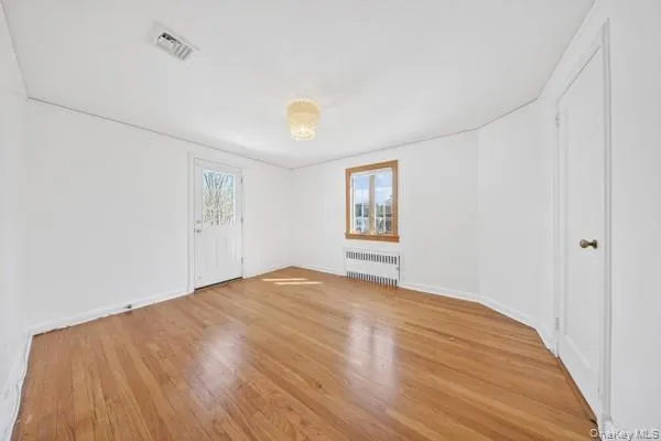 167 Old Mill Road, North Hempstead, NY, 3 Bedrooms Bedrooms, 6 Rooms Rooms,2 BathroomsBathrooms,Residential,For Rent,Old Mill,0,992685 167 Old Mill Road, North Hempstead, NY, 3 Bedrooms Bedrooms, 6 Rooms Rooms,2 BathroomsBathrooms,Residential,For Rent,Old Mill,0,992685