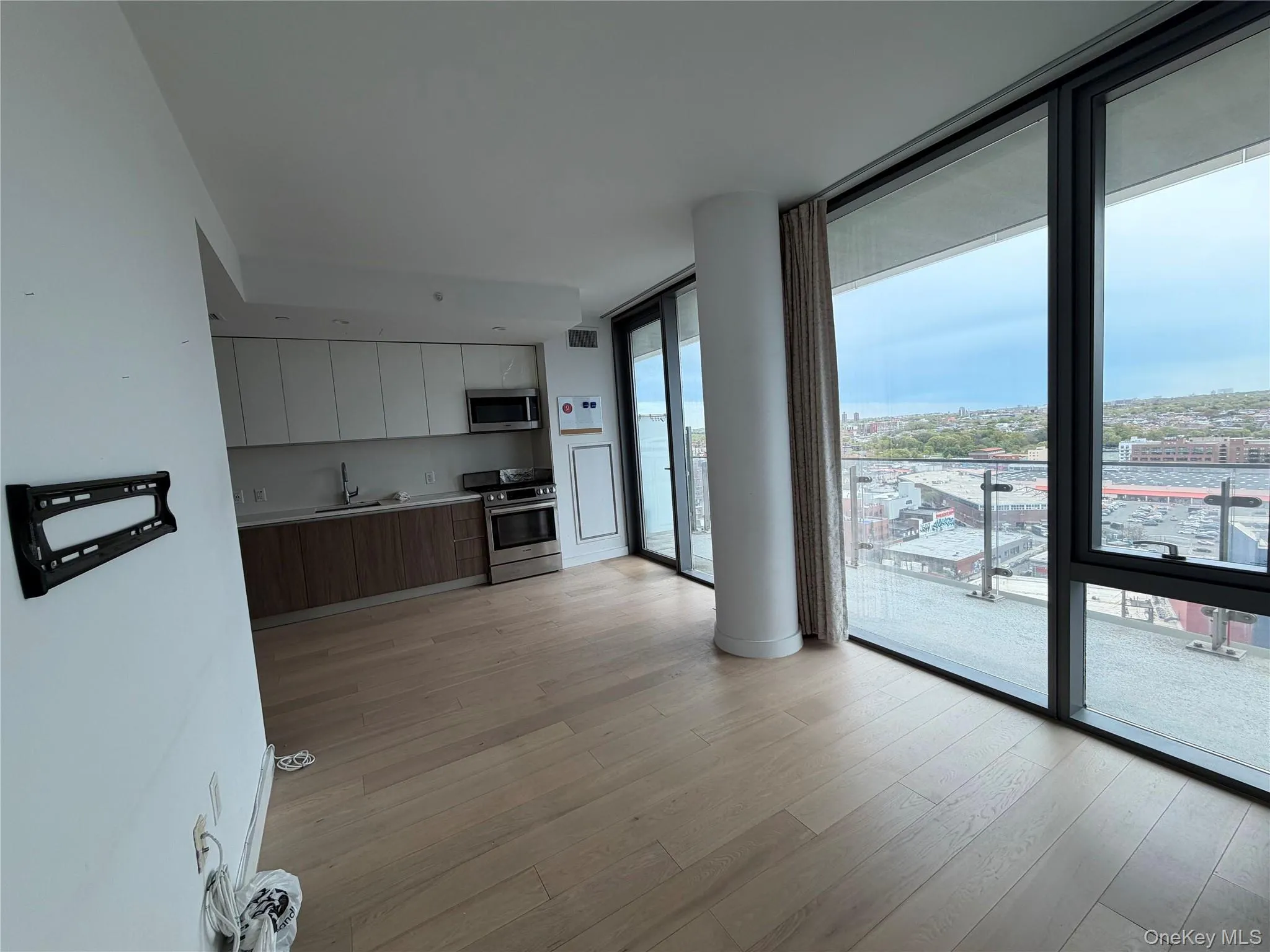 131-01 40th Road, New York, NY, 1 Bedroom Bedrooms, 3 Rooms Rooms,1 BathroomBathrooms,Residential Lease,For Rent,40th,0,992695 131-01 40th Road, New York, NY, 1 Bedroom Bedrooms, 3 Rooms Rooms,1 BathroomBathrooms,Residential Lease,For Rent,40th,0,992695