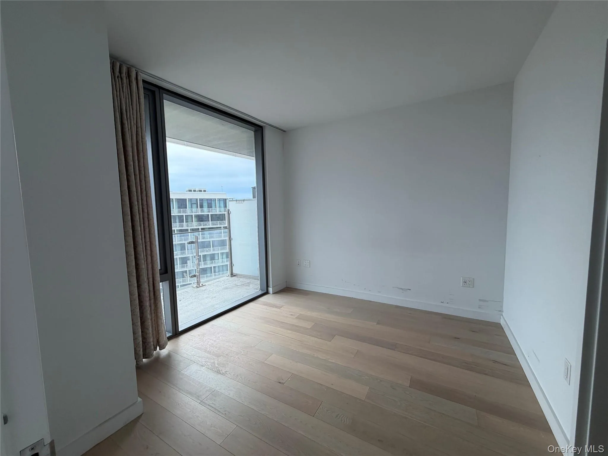 131-01 40th Road, New York, NY, 1 Bedroom Bedrooms, 3 Rooms Rooms,1 BathroomBathrooms,Residential Lease,For Rent,40th,0,992695 131-01 40th Road, New York, NY, 1 Bedroom Bedrooms, 3 Rooms Rooms,1 BathroomBathrooms,Residential Lease,For Rent,40th,0,992695