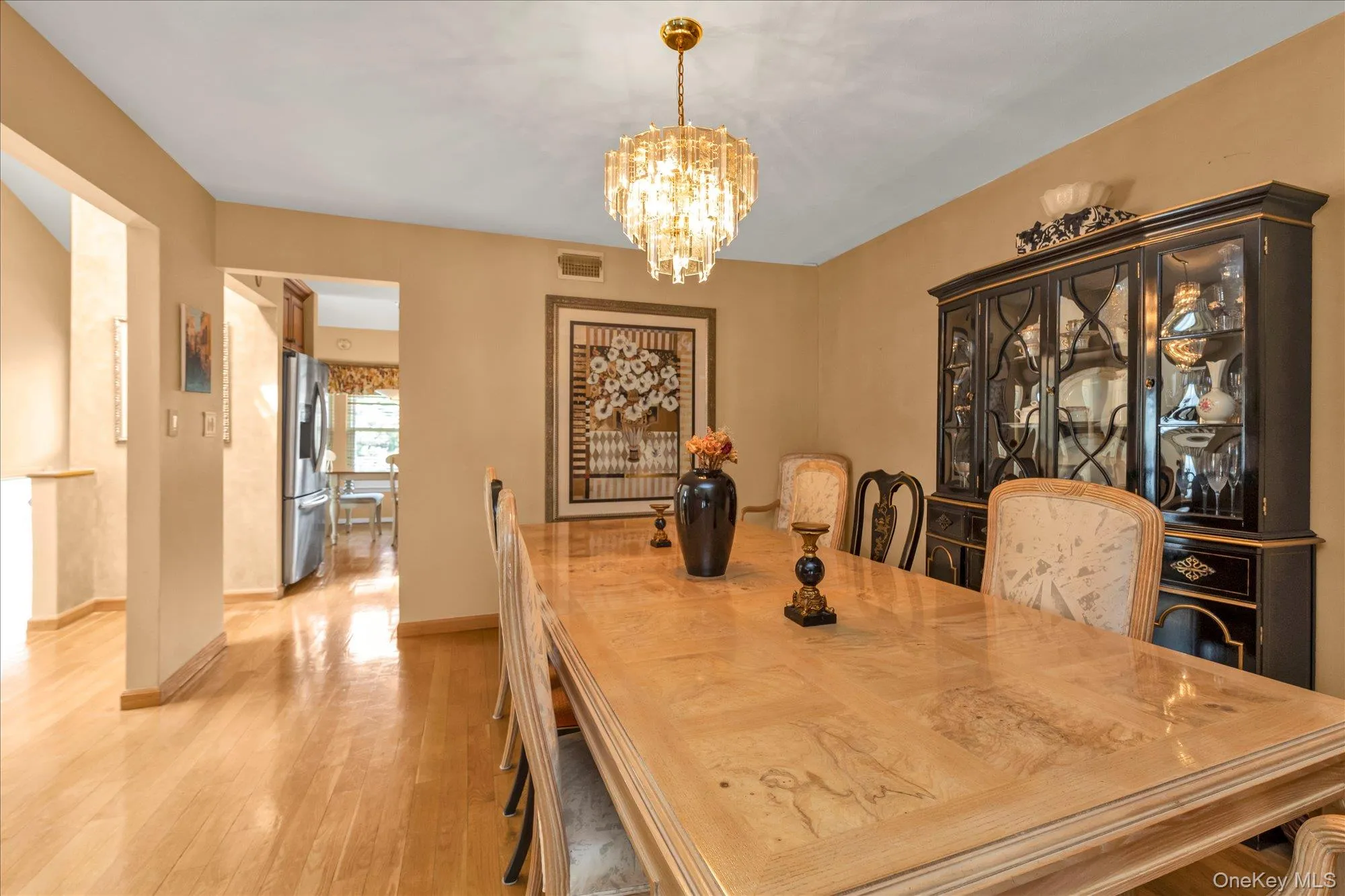 Formal Dining room. Open and airy. Formal Dining room. Open and airy.