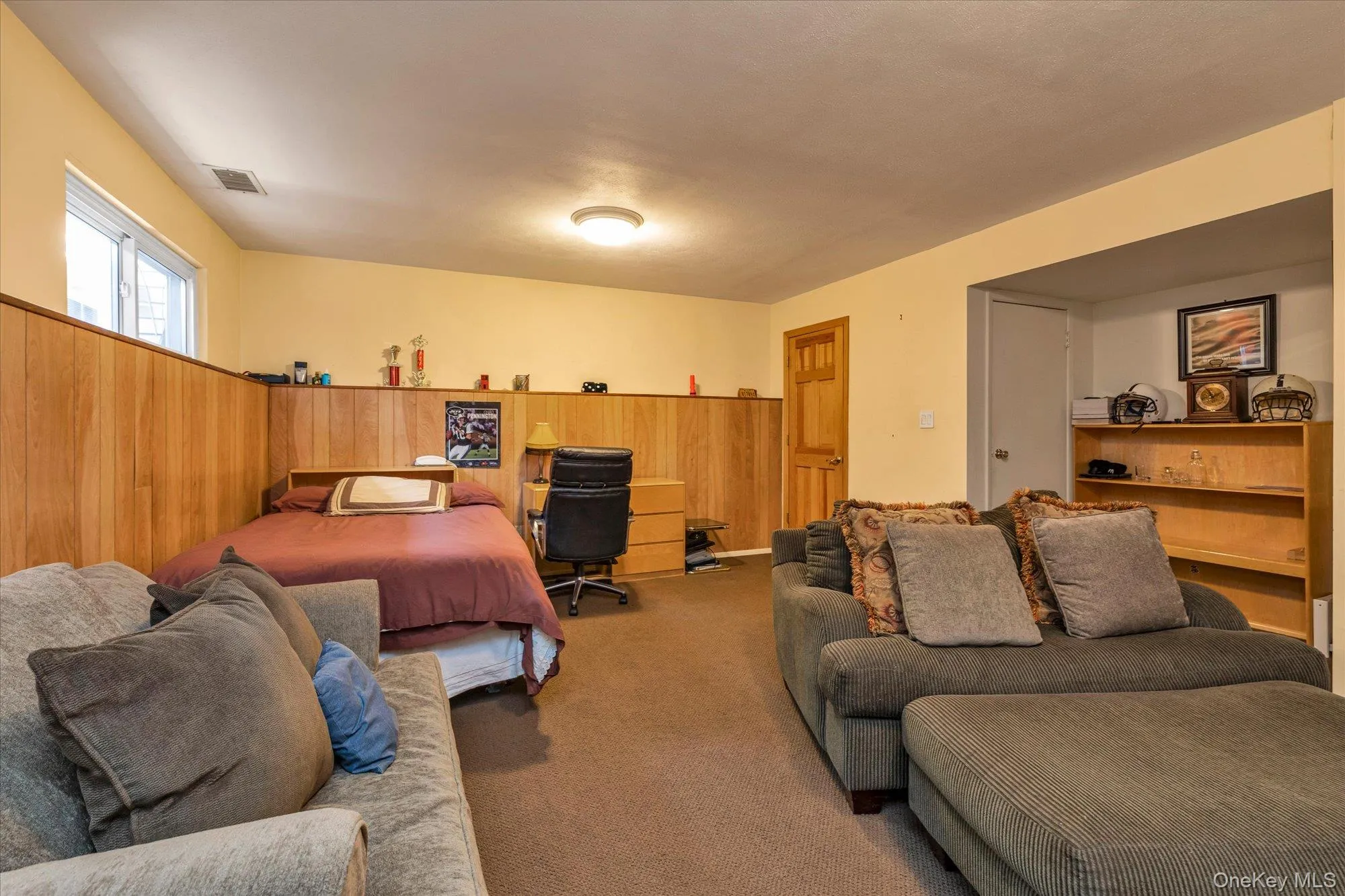 Bonus room with lots of opportunity. Family room, guest suite, playroom or home office. Large closets for storage as well. Bonus room with lots of opportunity. Family room, guest suite, playroom or home office. Large closets for storage as well.