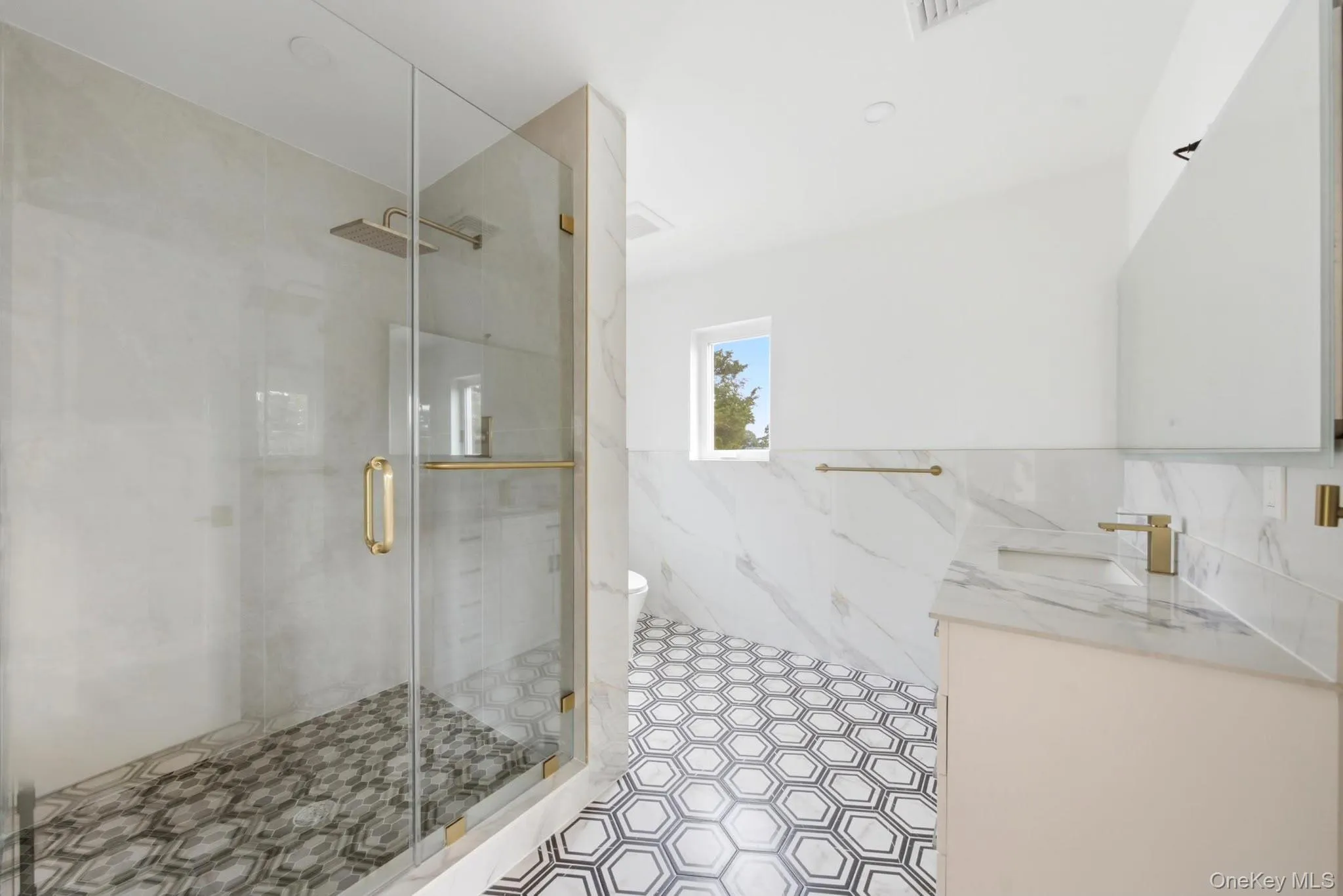 136 Udall Road, Islip, NY, 5 Bedrooms Bedrooms, 8 Rooms Rooms,3 BathroomsBathrooms,Residential,For Rent,Udall,0,992702 136 Udall Road, Islip, NY, 5 Bedrooms Bedrooms, 8 Rooms Rooms,3 BathroomsBathrooms,Residential,For Rent,Udall,0,992702