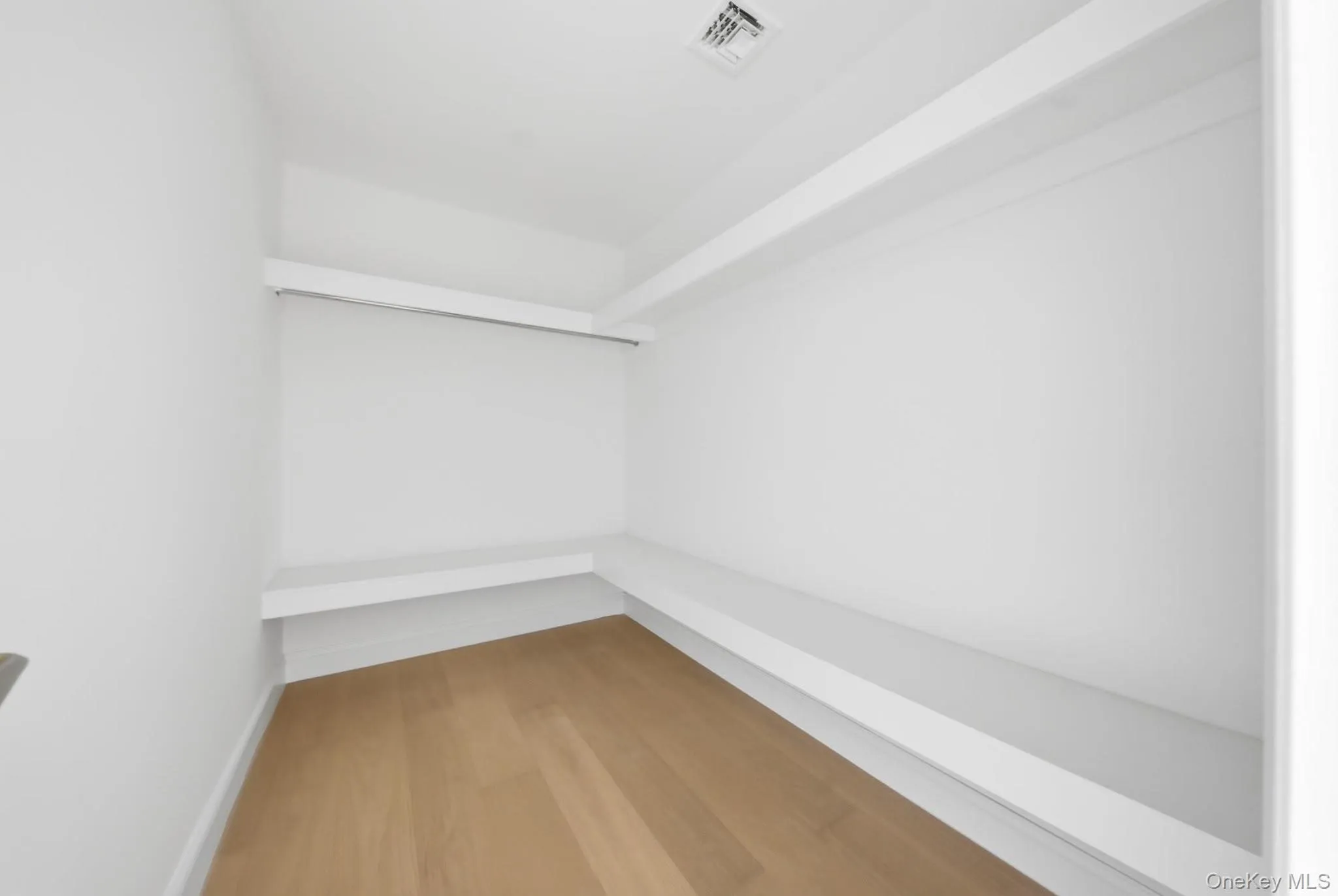 136 Udall Road, Islip, NY, 5 Bedrooms Bedrooms, 8 Rooms Rooms,3 BathroomsBathrooms,Residential,For Rent,Udall,0,992702 136 Udall Road, Islip, NY, 5 Bedrooms Bedrooms, 8 Rooms Rooms,3 BathroomsBathrooms,Residential,For Rent,Udall,0,992702