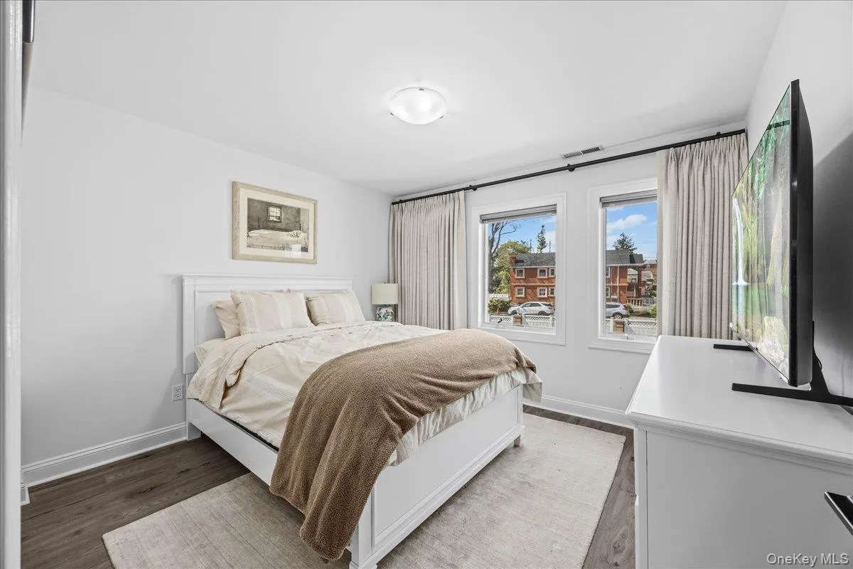 852 Dean Avenue, New York, NY, 3 Bedrooms Bedrooms, 6 Rooms Rooms,2 BathroomsBathrooms,Residential Sale,For Rent,Dean,0,992710 852 Dean Avenue, New York, NY, 3 Bedrooms Bedrooms, 6 Rooms Rooms,2 BathroomsBathrooms,Residential Sale,For Rent,Dean,0,992710