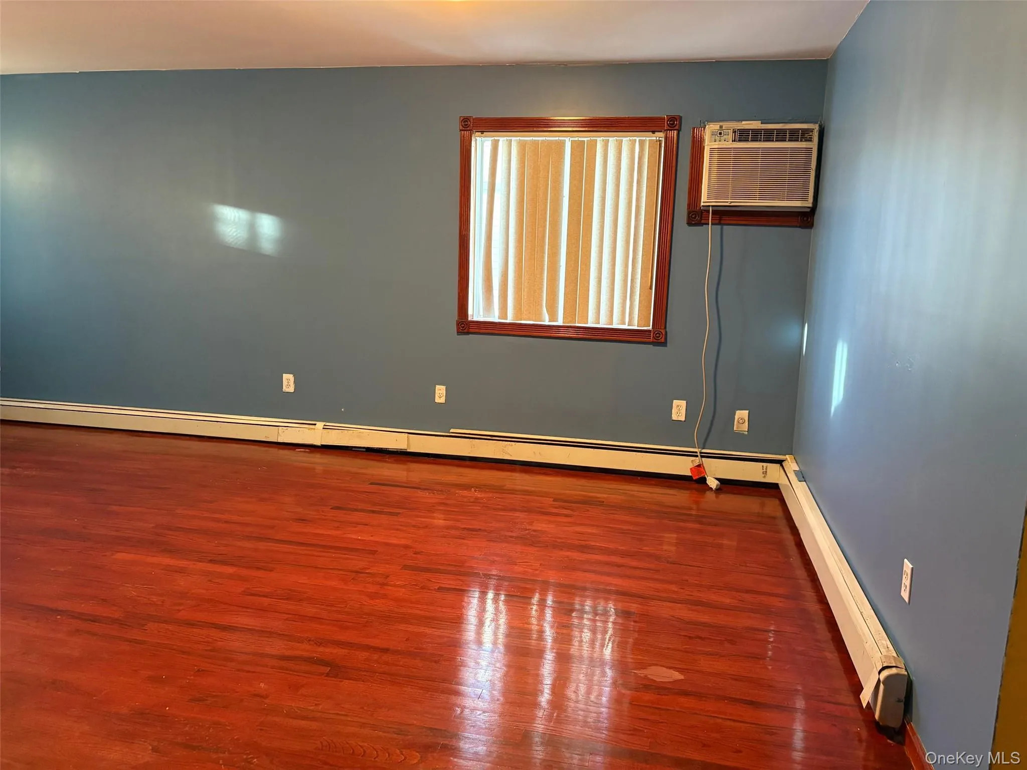 14519 220th Street, New York, NY, 3 Bedrooms Bedrooms, 6 Rooms Rooms,2 BathroomsBathrooms,Residential Lease,For Rent,220th,0,992718 14519 220th Street, New York, NY, 3 Bedrooms Bedrooms, 6 Rooms Rooms,2 BathroomsBathrooms,Residential Lease,For Rent,220th,0,992718
