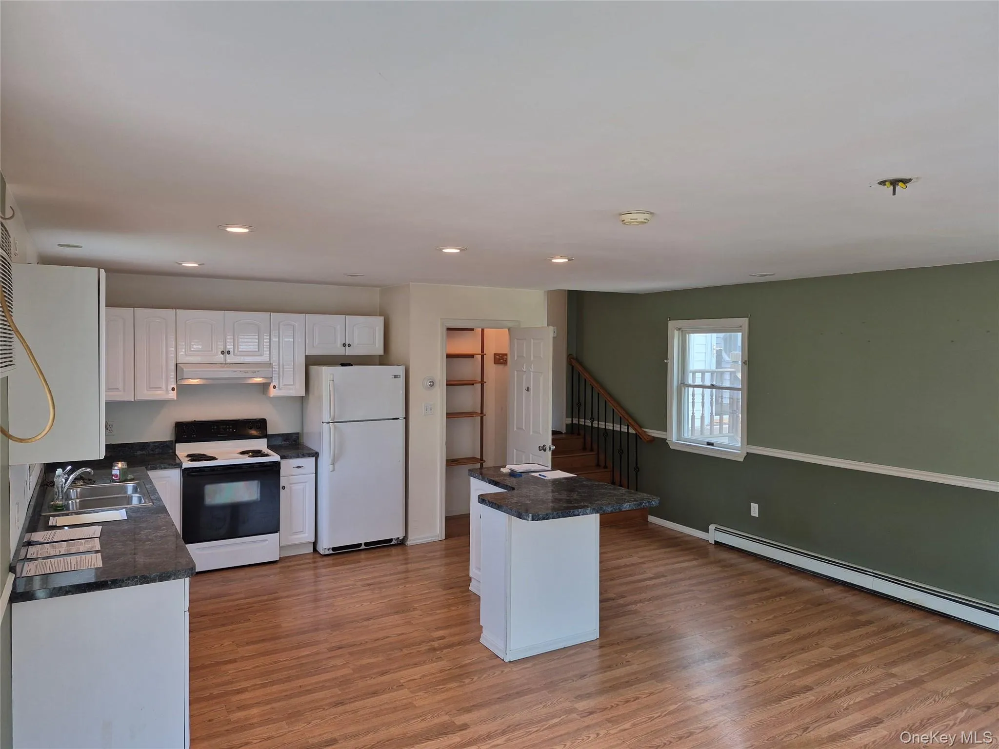 24 Lavender Road, Brookhaven, NY, 3 Bedrooms Bedrooms, 7 Rooms Rooms,2 BathroomsBathrooms,Residential,For Rent,Lavender,0,992722 24 Lavender Road, Brookhaven, NY, 3 Bedrooms Bedrooms, 7 Rooms Rooms,2 BathroomsBathrooms,Residential,For Rent,Lavender,0,992722