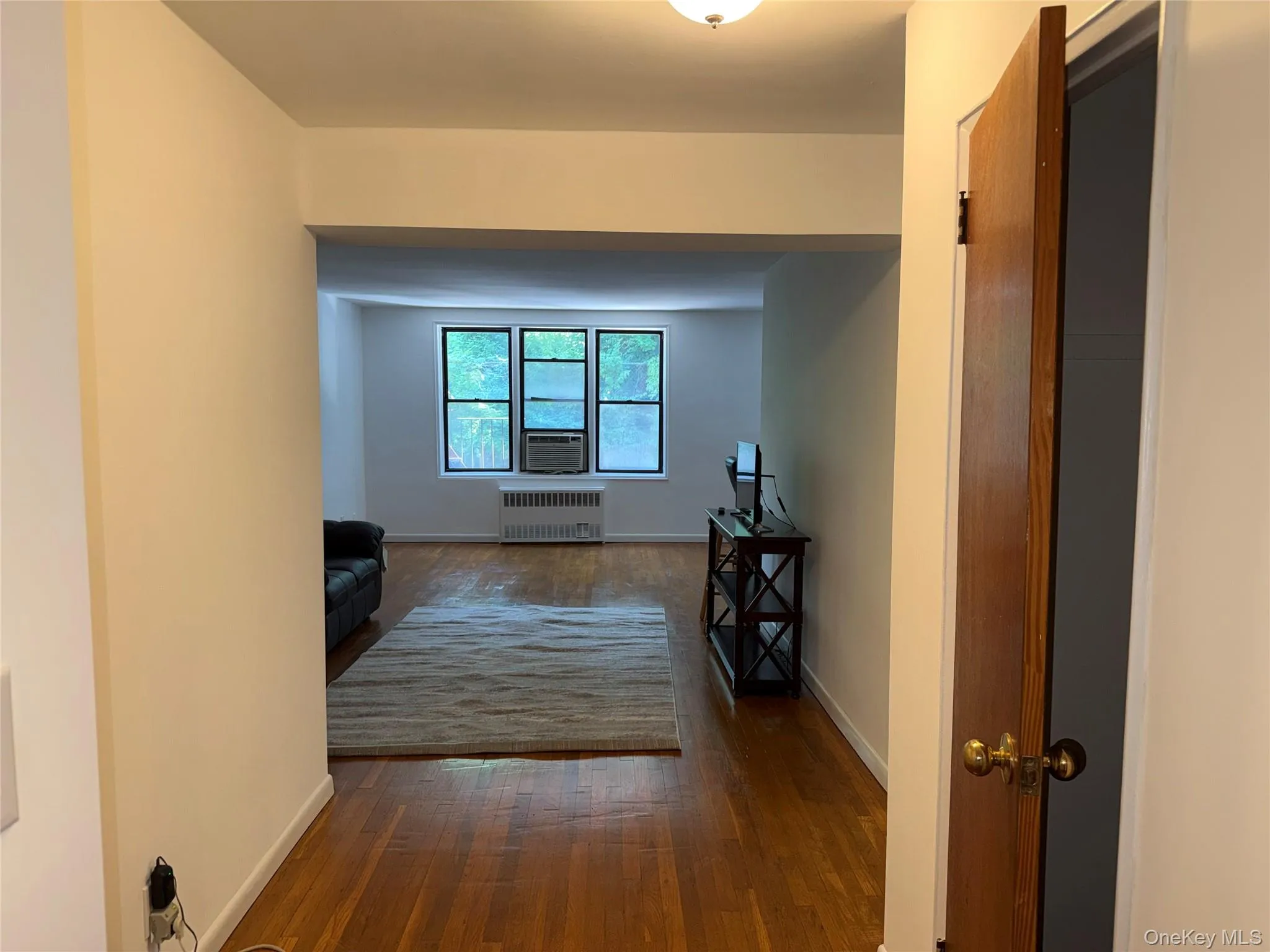 678 Warburton, Yonkers, NY, 1 Bedroom Bedrooms, 4 Rooms Rooms,1 BathroomBathrooms,Residential,For Rent,Warburton,0,992732 678 Warburton, Yonkers, NY, 1 Bedroom Bedrooms, 4 Rooms Rooms,1 BathroomBathrooms,Residential,For Rent,Warburton,0,992732