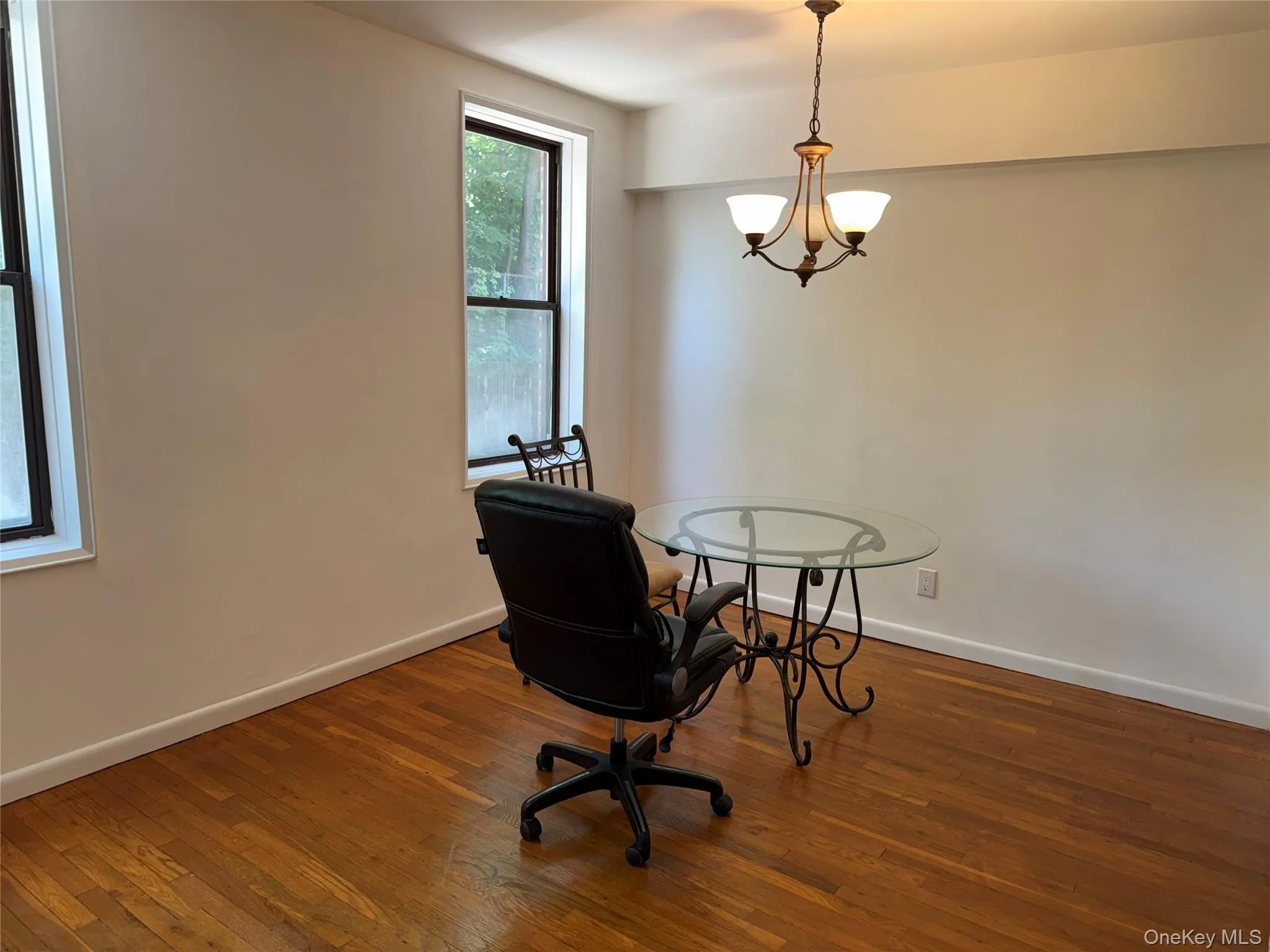 678 Warburton, Yonkers, NY, 1 Bedroom Bedrooms, 4 Rooms Rooms,1 BathroomBathrooms,Residential,For Rent,Warburton,0,992732 678 Warburton, Yonkers, NY, 1 Bedroom Bedrooms, 4 Rooms Rooms,1 BathroomBathrooms,Residential,For Rent,Warburton,0,992732