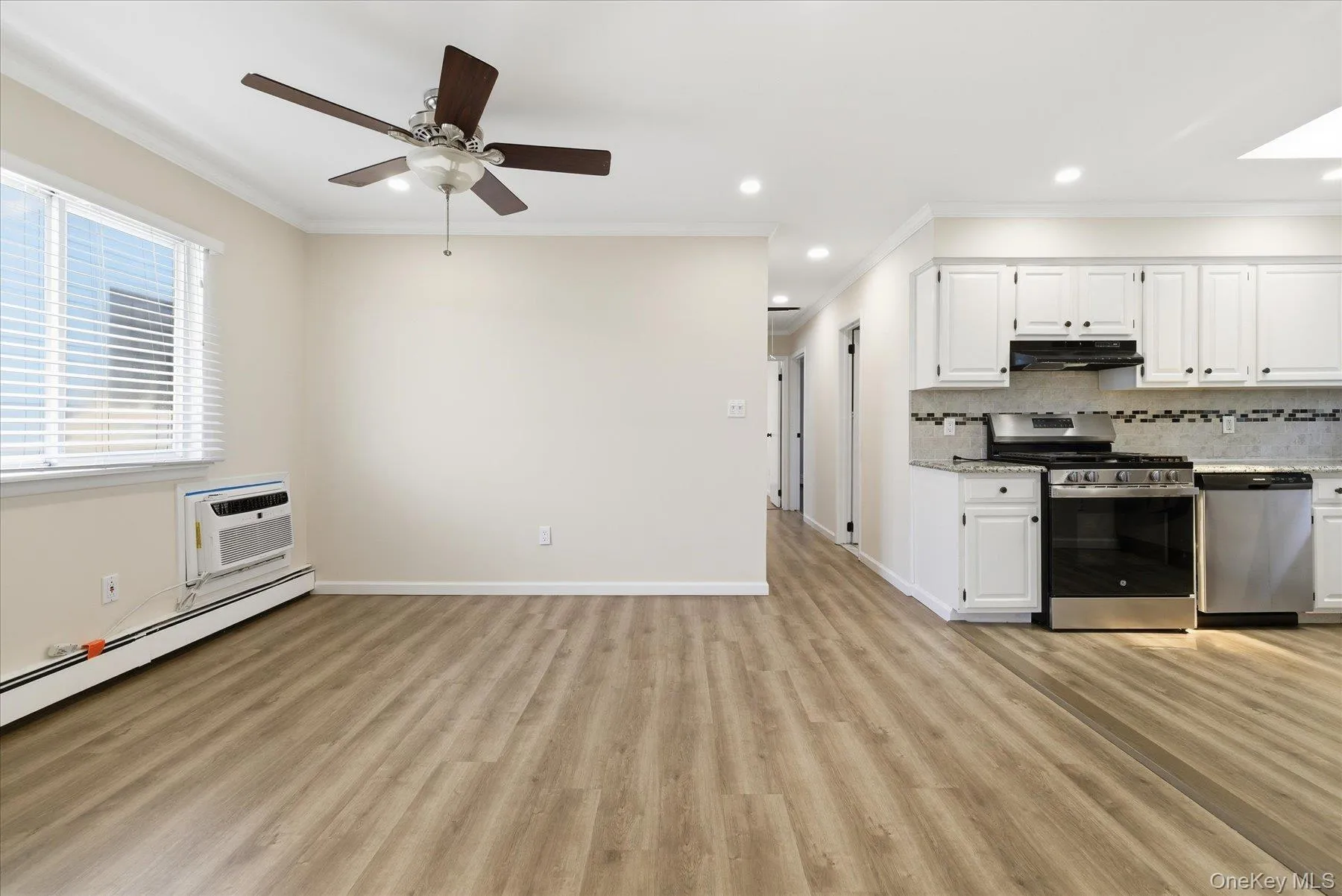 449 Market Street, Long Beach, NY, 3 Bedrooms Bedrooms, 6 Rooms Rooms,1 BathroomBathrooms,Residential Lease,For Rent,Market,0,992738 449 Market Street, Long Beach, NY, 3 Bedrooms Bedrooms, 6 Rooms Rooms,1 BathroomBathrooms,Residential Lease,For Rent,Market,0,992738