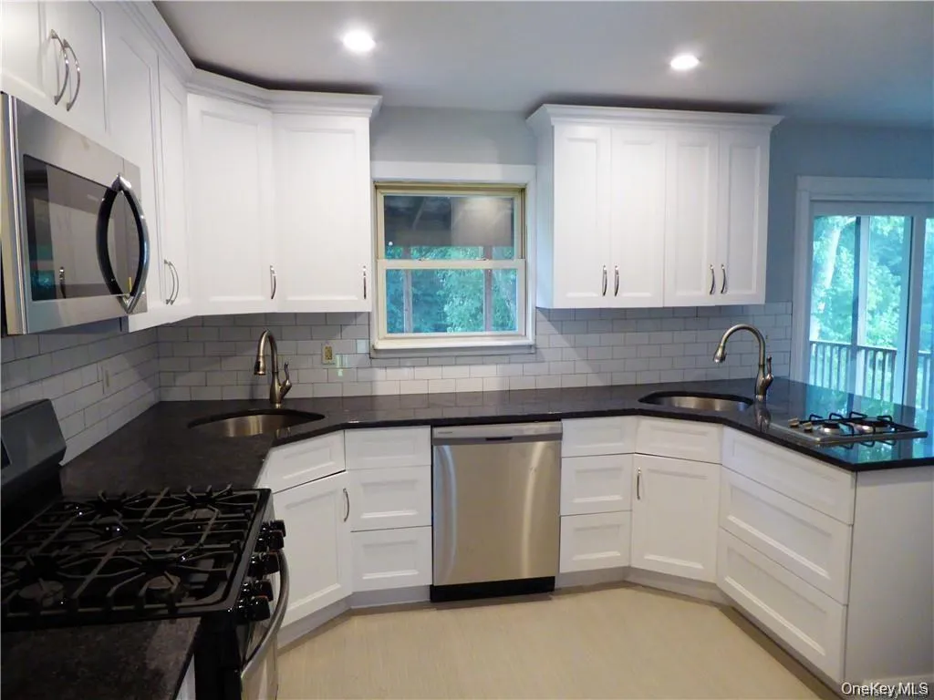 29 Dorothy Drive, Monroe, NY, 3 Bedrooms Bedrooms, 7 Rooms Rooms,2 BathroomsBathrooms,Residential Lease,For Rent,Dorothy,0,992743 29 Dorothy Drive, Monroe, NY, 3 Bedrooms Bedrooms, 7 Rooms Rooms,2 BathroomsBathrooms,Residential Lease,For Rent,Dorothy,0,992743