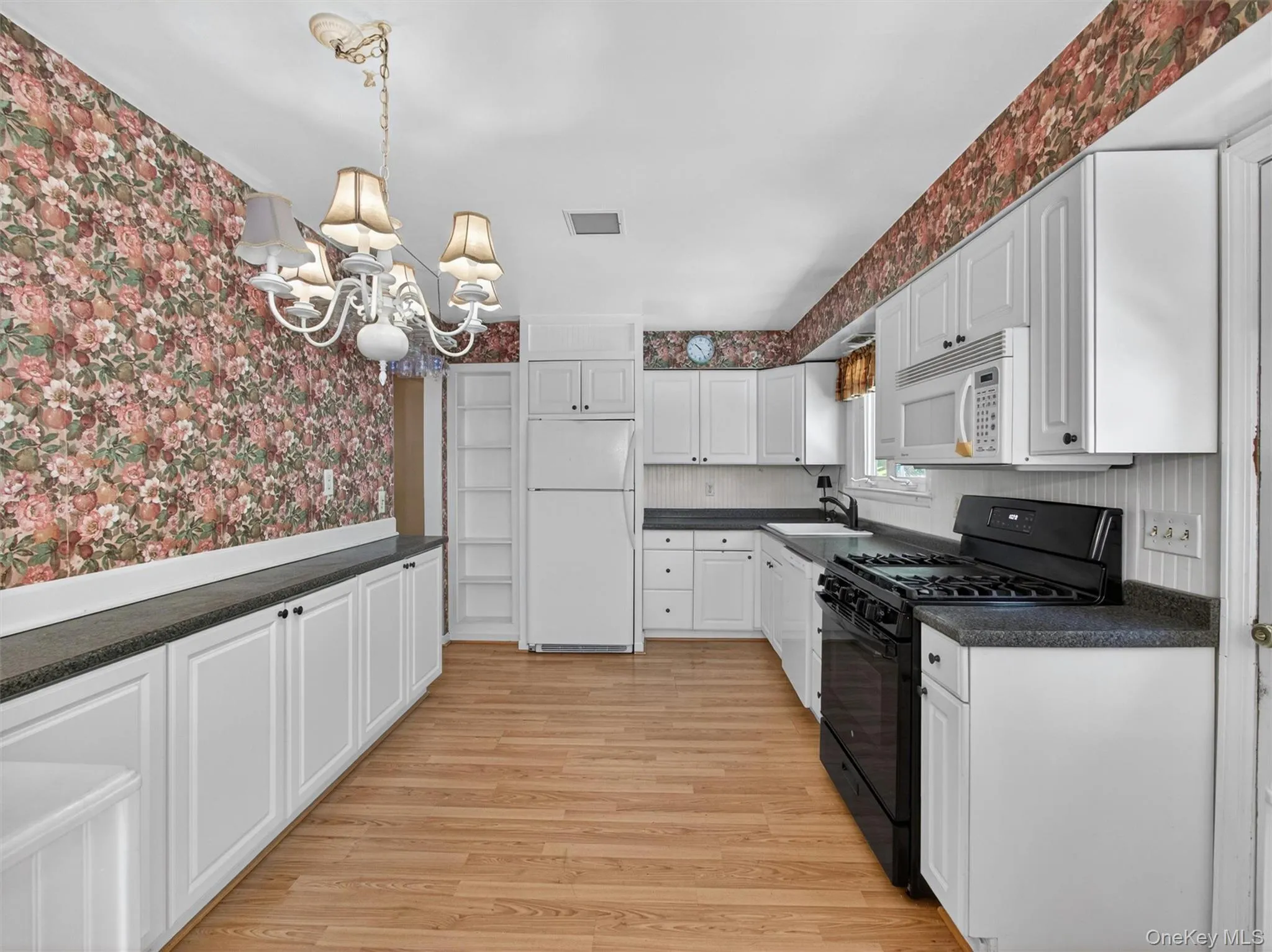 56 Oak Road, Clarkstown, NY, 4 Bedrooms Bedrooms, 11 Rooms Rooms,2 BathroomsBathrooms,Residential,For Rent,Oak,0,992766 56 Oak Road, Clarkstown, NY, 4 Bedrooms Bedrooms, 11 Rooms Rooms,2 BathroomsBathrooms,Residential,For Rent,Oak,0,992766