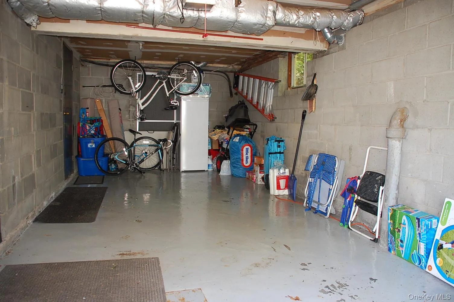 Garage Garage