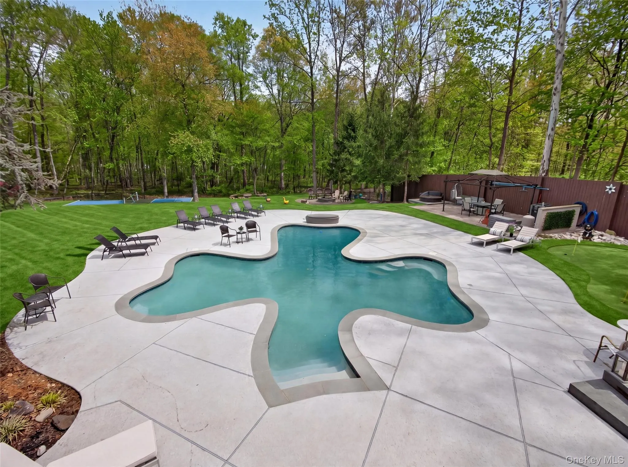 4 Abbey Road, Orangetown, NY, 6 Bedrooms Bedrooms, 20 Rooms Rooms,5 BathroomsBathrooms,Residential,For Rent,Abbey,0,992777 4 Abbey Road, Orangetown, NY, 6 Bedrooms Bedrooms, 20 Rooms Rooms,5 BathroomsBathrooms,Residential,For Rent,Abbey,0,992777