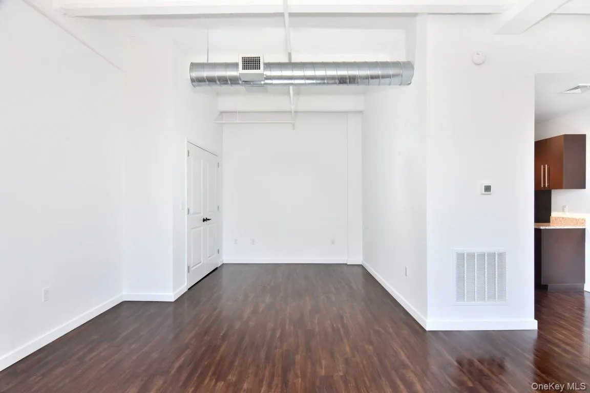 2 Mill Street, Yonkers, NY, 1 Room Rooms,1 BathroomBathrooms,Residential Lease,For Rent,Mill,0,992783 2 Mill Street, Yonkers, NY, 1 Room Rooms,1 BathroomBathrooms,Residential Lease,For Rent,Mill,0,992783