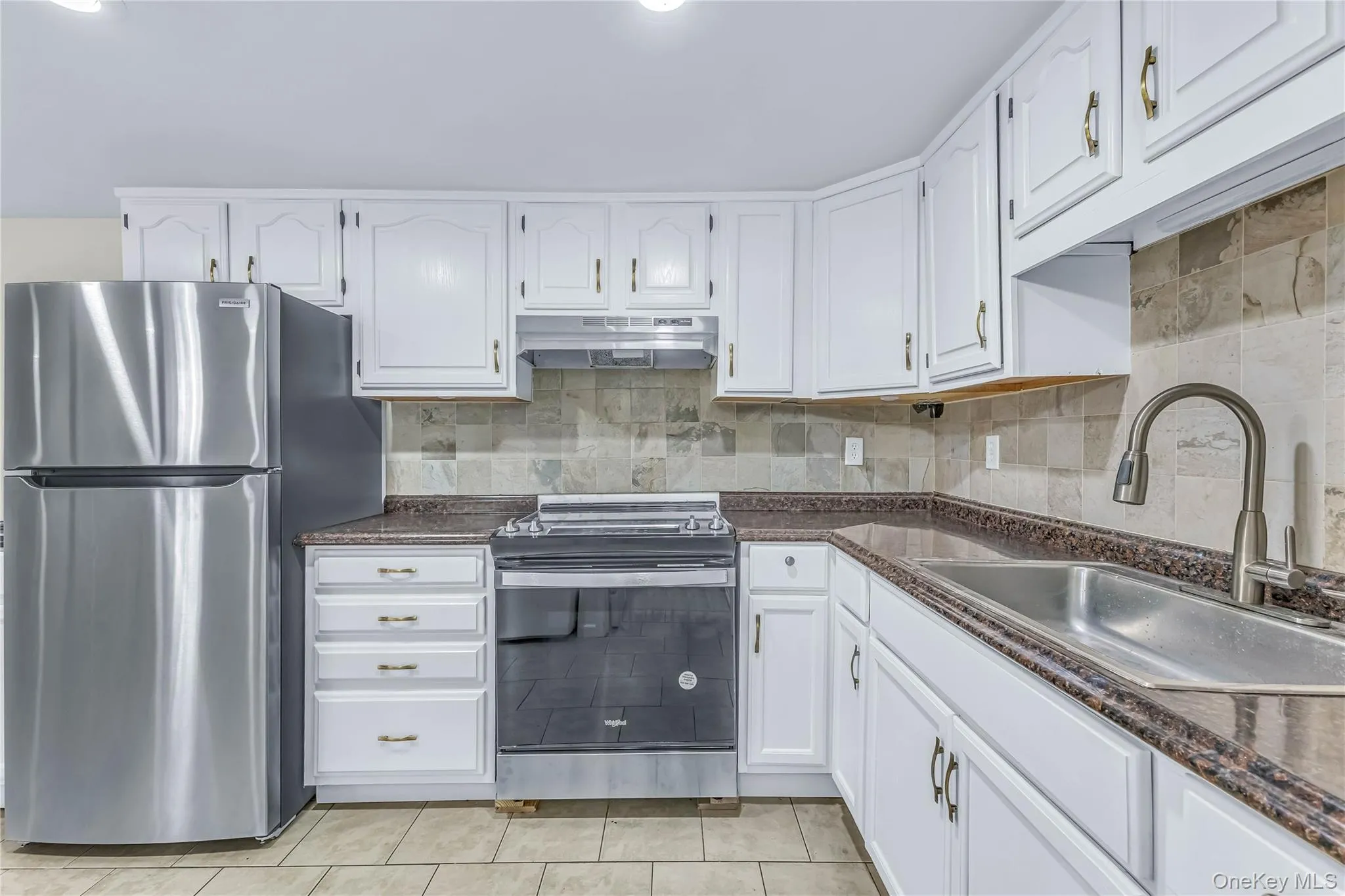 44 Somerset Road, Brookhaven, NY, 3 Bedrooms Bedrooms, 5 Rooms Rooms,2 BathroomsBathrooms,Residential,For Rent,Somerset,0,992791 44 Somerset Road, Brookhaven, NY, 3 Bedrooms Bedrooms, 5 Rooms Rooms,2 BathroomsBathrooms,Residential,For Rent,Somerset,0,992791