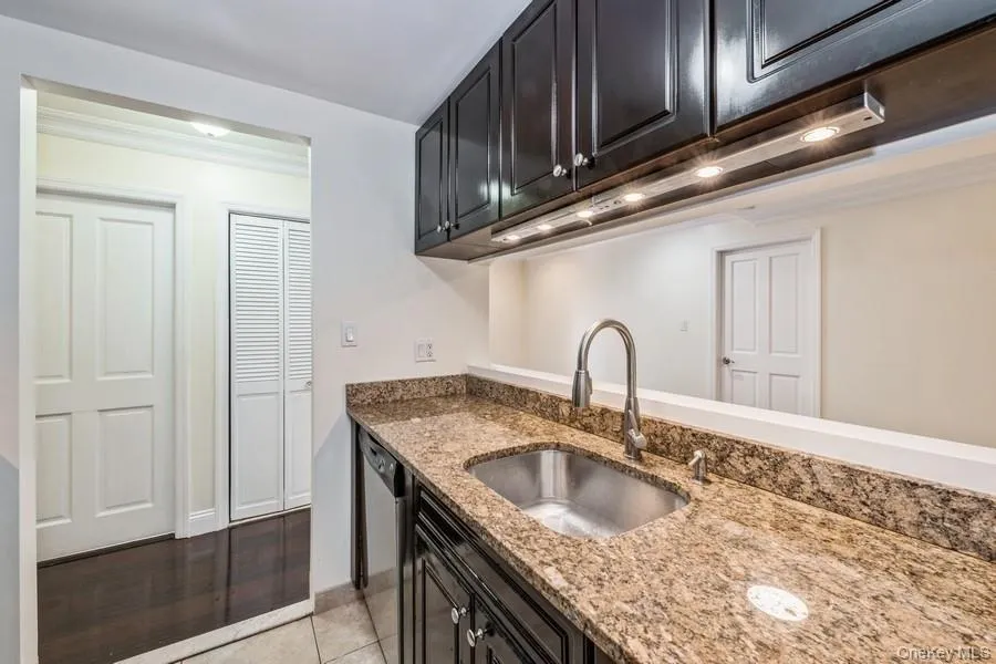 141-16 84th Drive, New York, NY, 2 Bedrooms Bedrooms, 6 Rooms Rooms,2 BathroomsBathrooms,Residential Lease,For Rent,84th,0,992798 141-16 84th Drive, New York, NY, 2 Bedrooms Bedrooms, 6 Rooms Rooms,2 BathroomsBathrooms,Residential Lease,For Rent,84th,0,992798