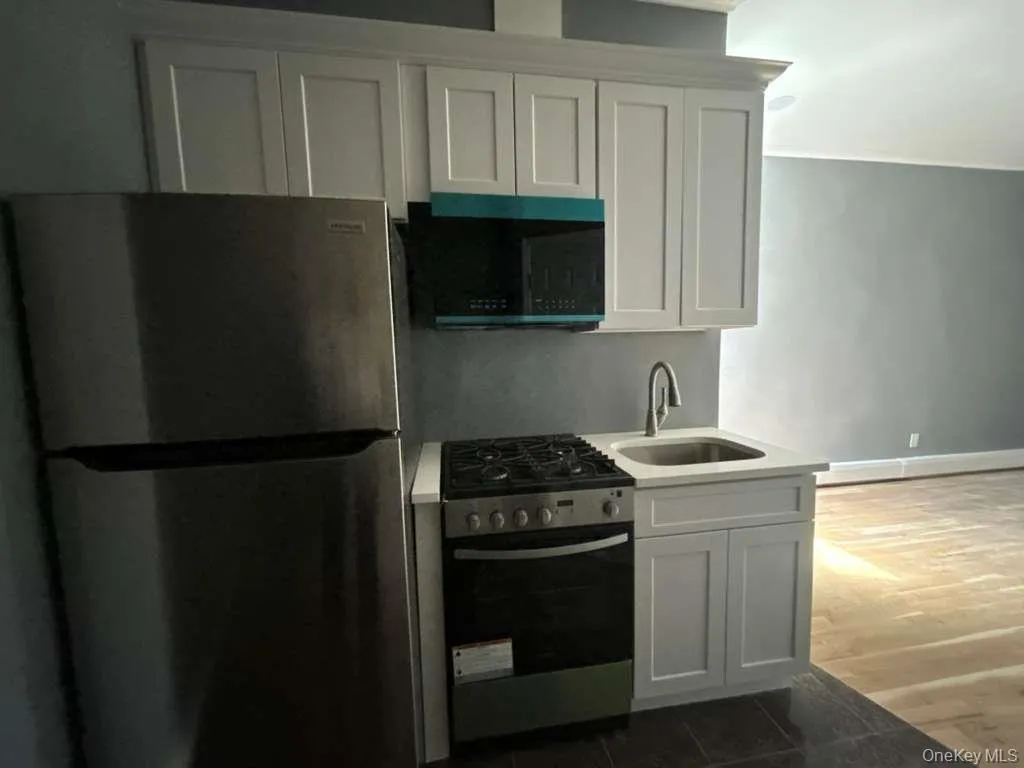 298 Cooper Street, New York, NY, 3 Bedrooms Bedrooms, 5 Rooms Rooms,1 BathroomBathrooms,Residential Lease,For Rent,Cooper,0,992801 298 Cooper Street, New York, NY, 3 Bedrooms Bedrooms, 5 Rooms Rooms,1 BathroomBathrooms,Residential Lease,For Rent,Cooper,0,992801