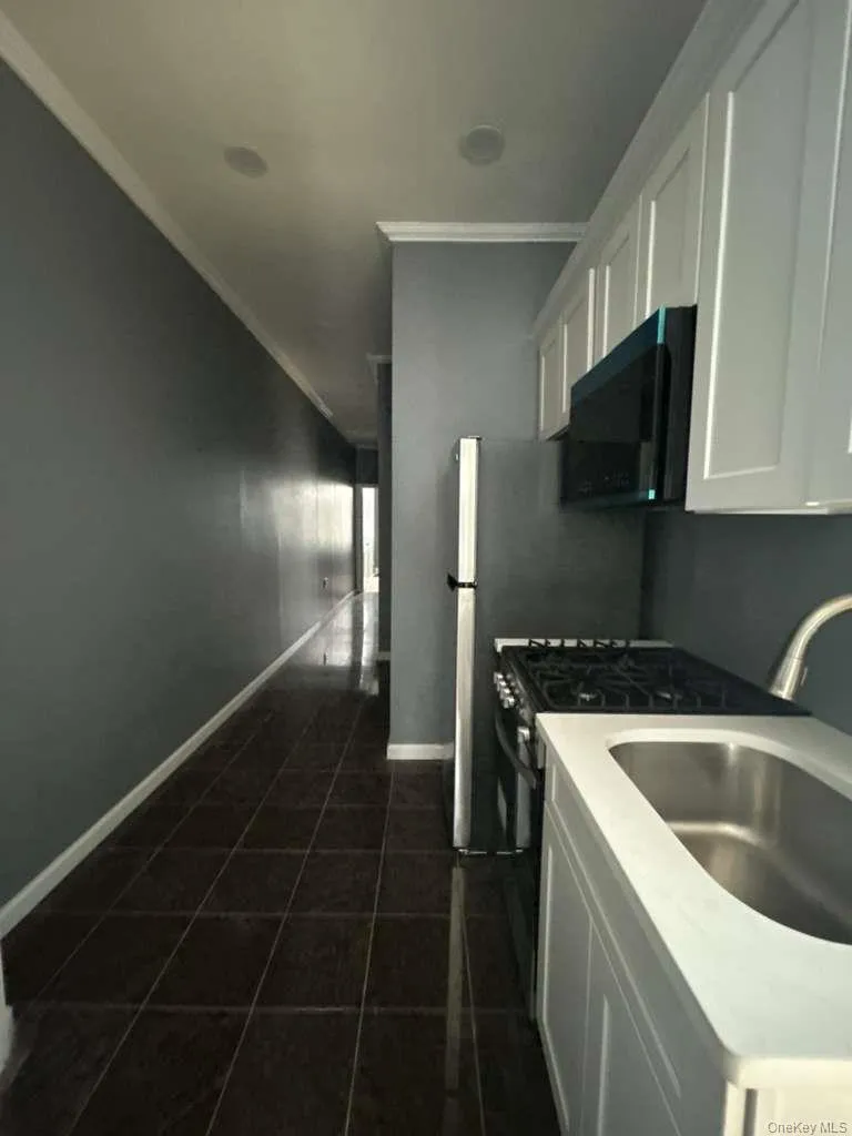 298 Cooper Street, New York, NY, 3 Bedrooms Bedrooms, 5 Rooms Rooms,1 BathroomBathrooms,Residential Lease,For Rent,Cooper,0,992801 298 Cooper Street, New York, NY, 3 Bedrooms Bedrooms, 5 Rooms Rooms,1 BathroomBathrooms,Residential Lease,For Rent,Cooper,0,992801