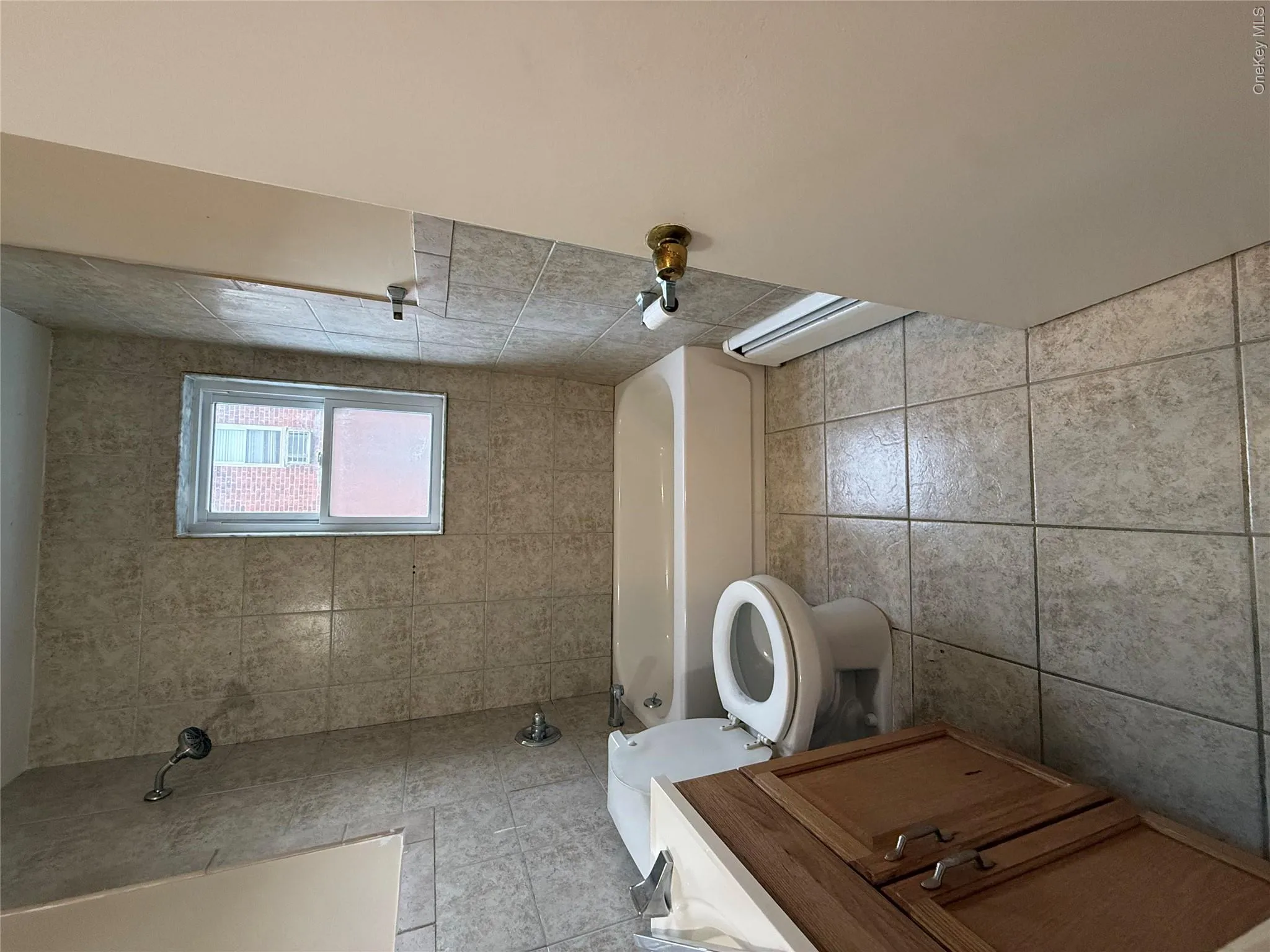 235 Middletown Road, Orangetown, NY, 1 Bedroom Bedrooms, 4 Rooms Rooms,1 BathroomBathrooms,Residential,For Rent,Middletown,0,992814 235 Middletown Road, Orangetown, NY, 1 Bedroom Bedrooms, 4 Rooms Rooms,1 BathroomBathrooms,Residential,For Rent,Middletown,0,992814