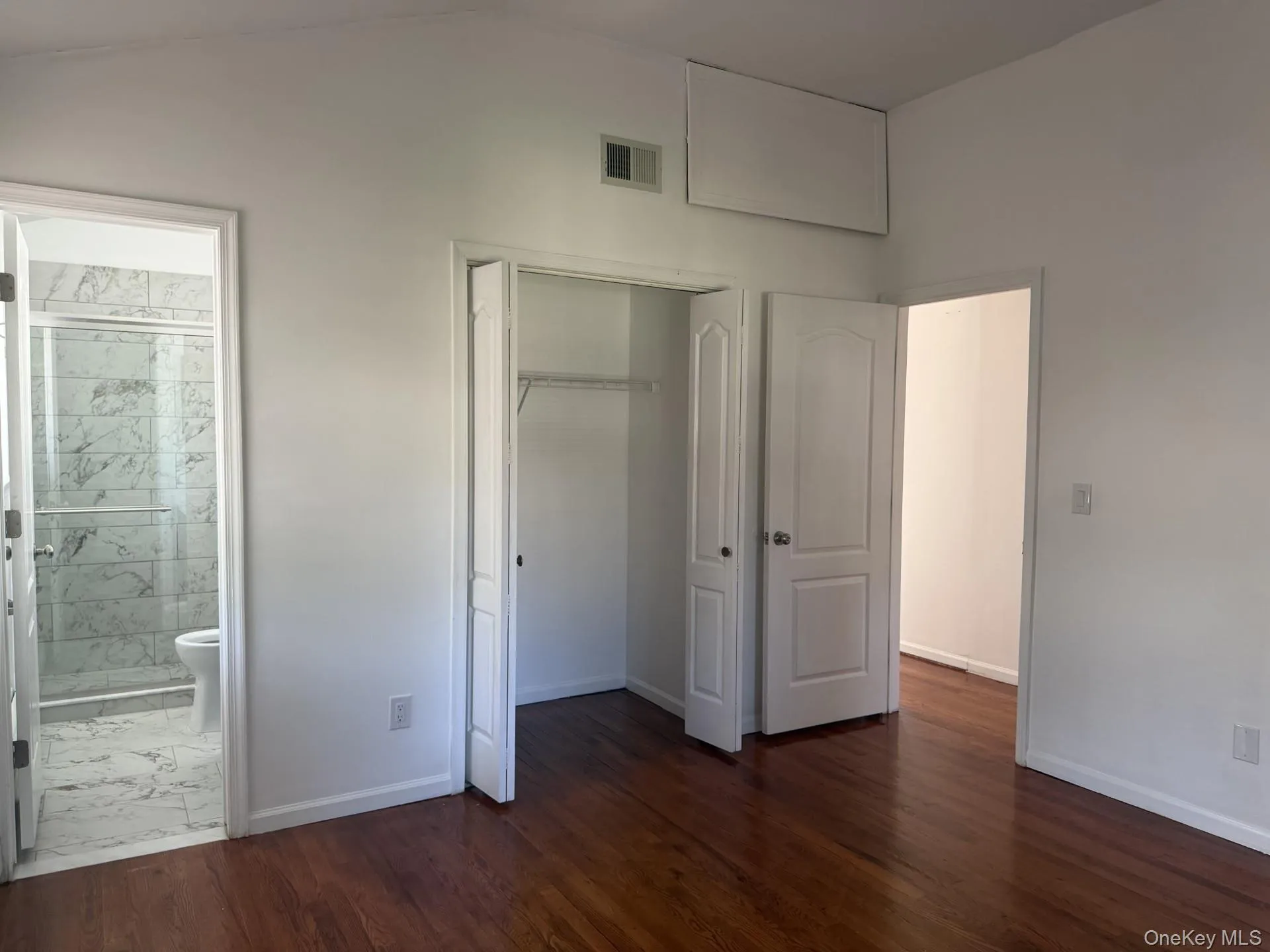 Newly Renovated - High Ceilings Newly Renovated - High Ceilings