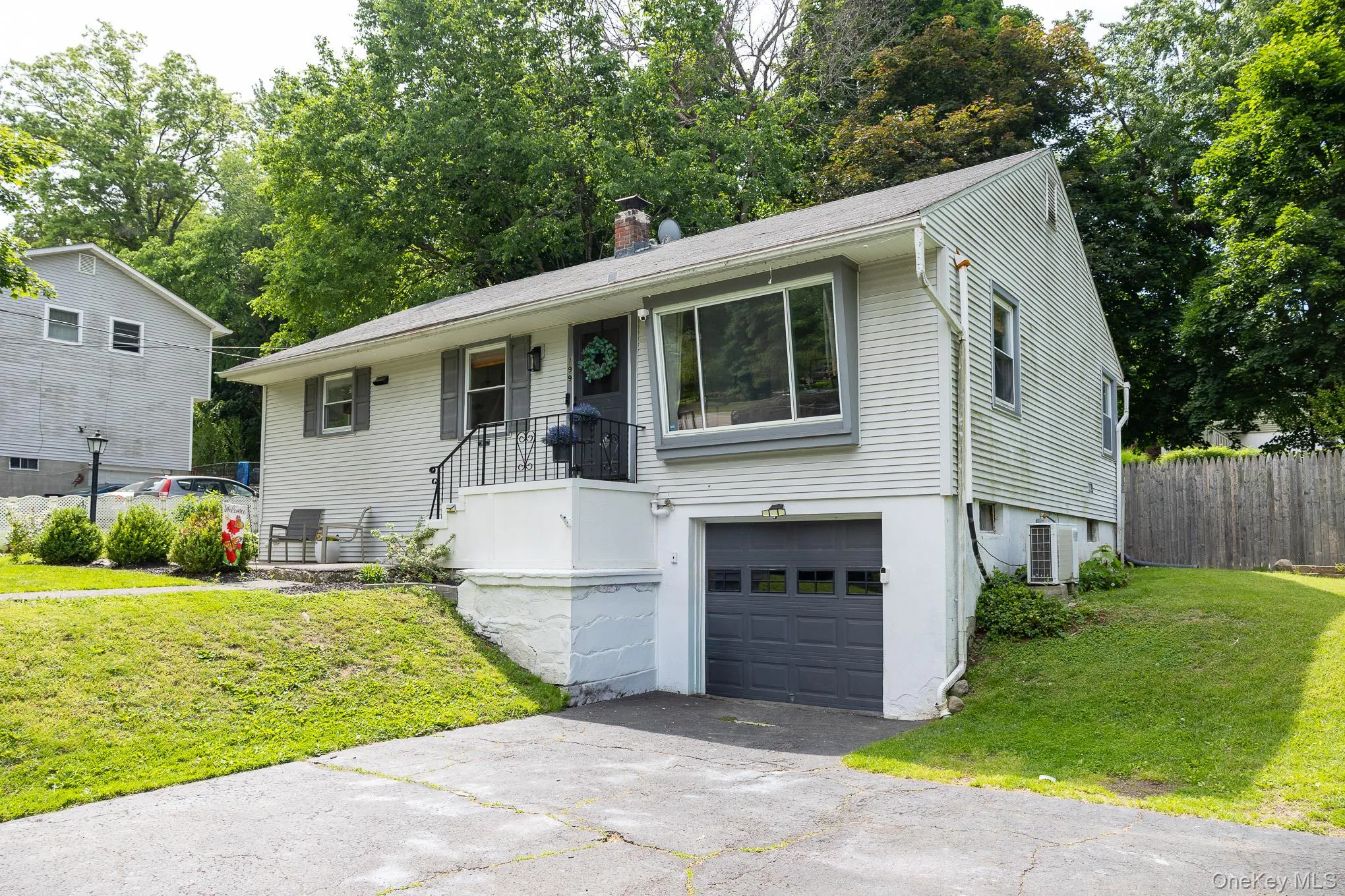 199 Lakeside Road, Newburgh (town), NY, 3 Bedrooms Bedrooms, 6 Rooms Rooms,1 BathroomBathrooms,Residential,For Rent,Lakeside,0,992833 199 Lakeside Road, Newburgh (town), NY, 3 Bedrooms Bedrooms, 6 Rooms Rooms,1 BathroomBathrooms,Residential,For Rent,Lakeside,0,992833