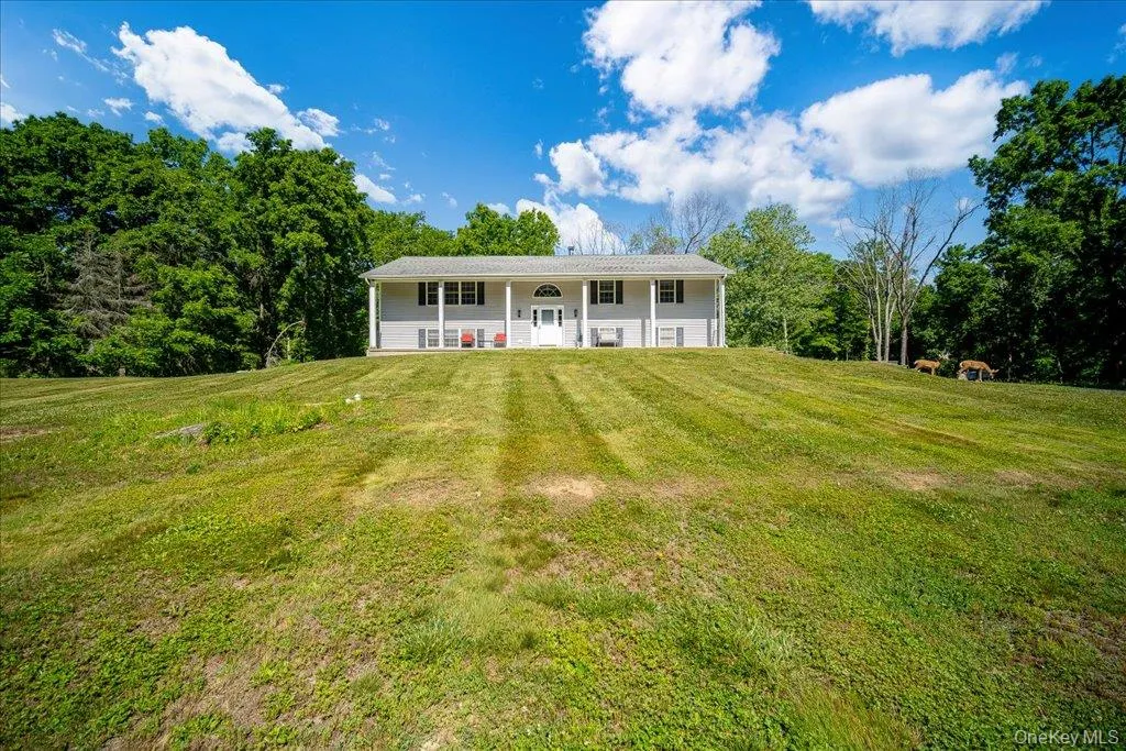 2398 State Route 207, Hamptonburgh, NY, 4 Bedrooms Bedrooms, 8 Rooms Rooms,3 BathroomsBathrooms,Residential,For Rent,State Route 207,0,KEY992857 2398 State Route 207, Hamptonburgh, NY, 4 Bedrooms Bedrooms, 8 Rooms Rooms,3 BathroomsBathrooms,Residential,For Rent,State Route 207,0,KEY992857