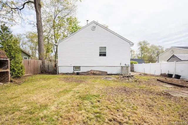148 Wavecrest Drive, Brookhaven, NY, 3 Bedrooms Bedrooms, 5 Rooms Rooms,1 BathroomBathrooms,Residential Sale,For Rent,Wavecrest,0,992873 148 Wavecrest Drive, Brookhaven, NY, 3 Bedrooms Bedrooms, 5 Rooms Rooms,1 BathroomBathrooms,Residential Sale,For Rent,Wavecrest,0,992873