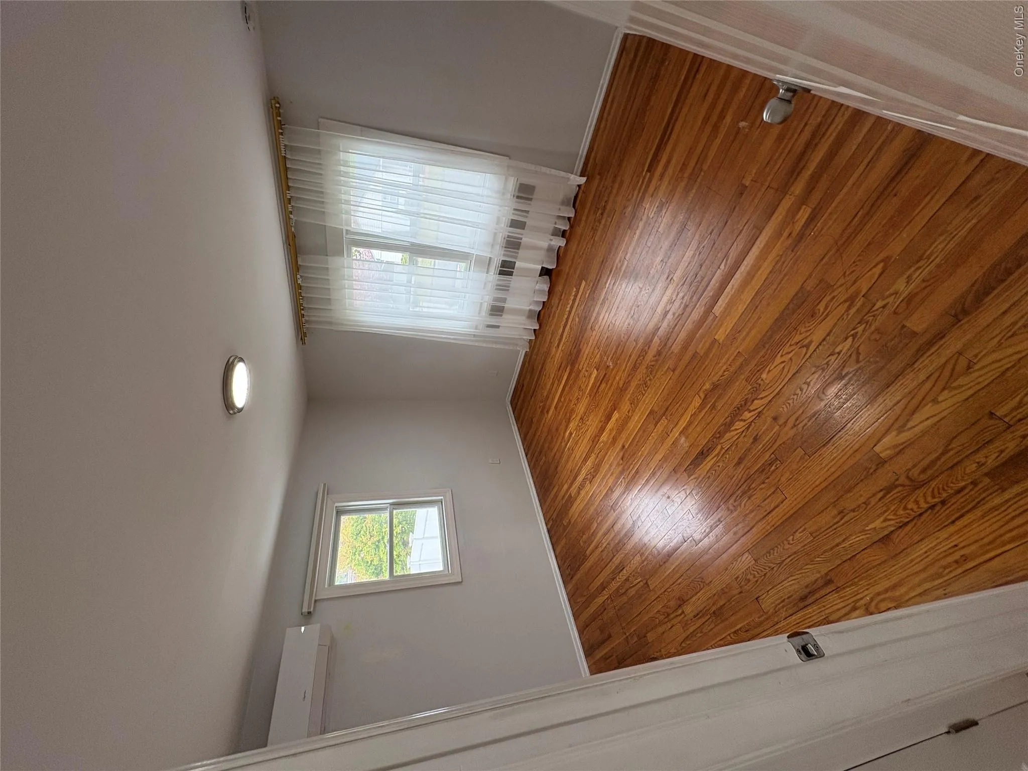 37 Bainbridge Avenue, Huntington, NY, 2 Bedrooms Bedrooms, 5 Rooms Rooms,1 BathroomBathrooms,Residential Lease,For Rent,Bainbridge,0,992879 37 Bainbridge Avenue, Huntington, NY, 2 Bedrooms Bedrooms, 5 Rooms Rooms,1 BathroomBathrooms,Residential Lease,For Rent,Bainbridge,0,992879